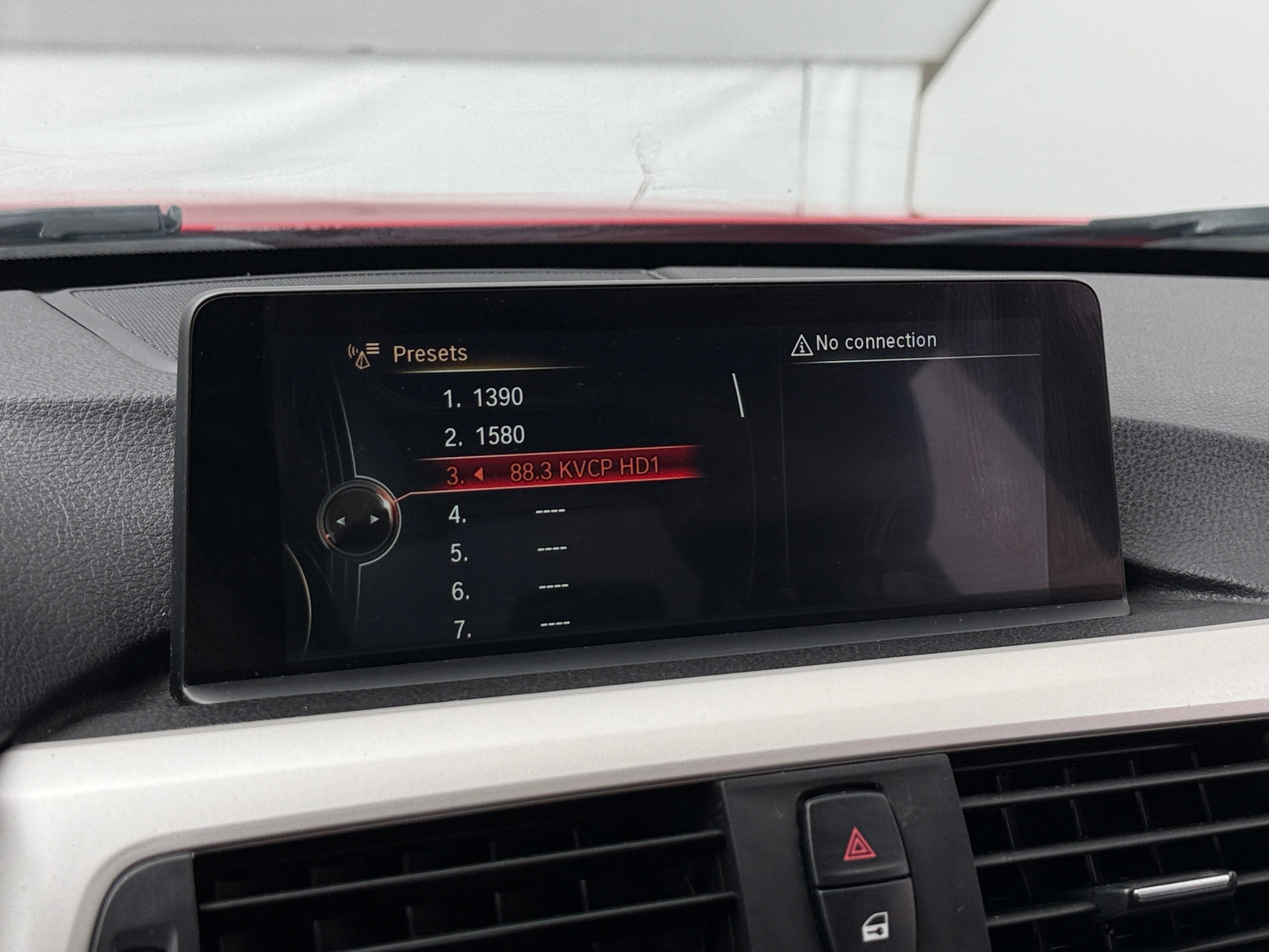 Thumbnail: 2016 BMW 3 Series - 3