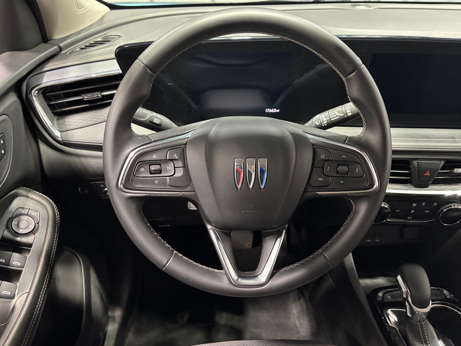 Thumbnail: 2025 Buick Encore GX - 4