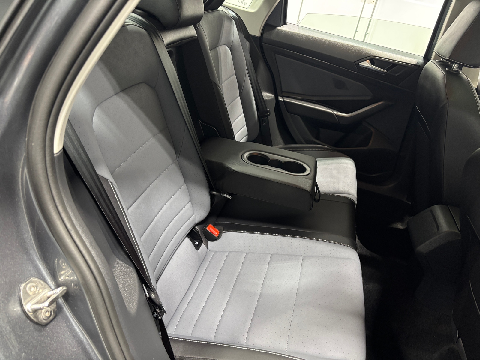 Thumbnail: 2025 Volkswagen Jetta - 5