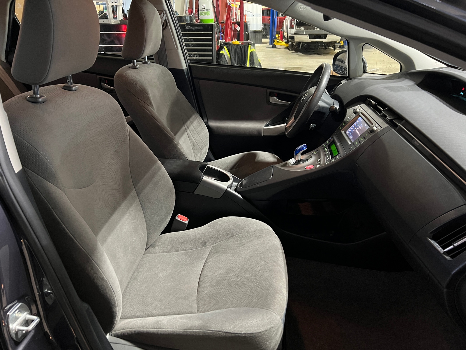 Thumbnail: 2015 Toyota Prius - 2