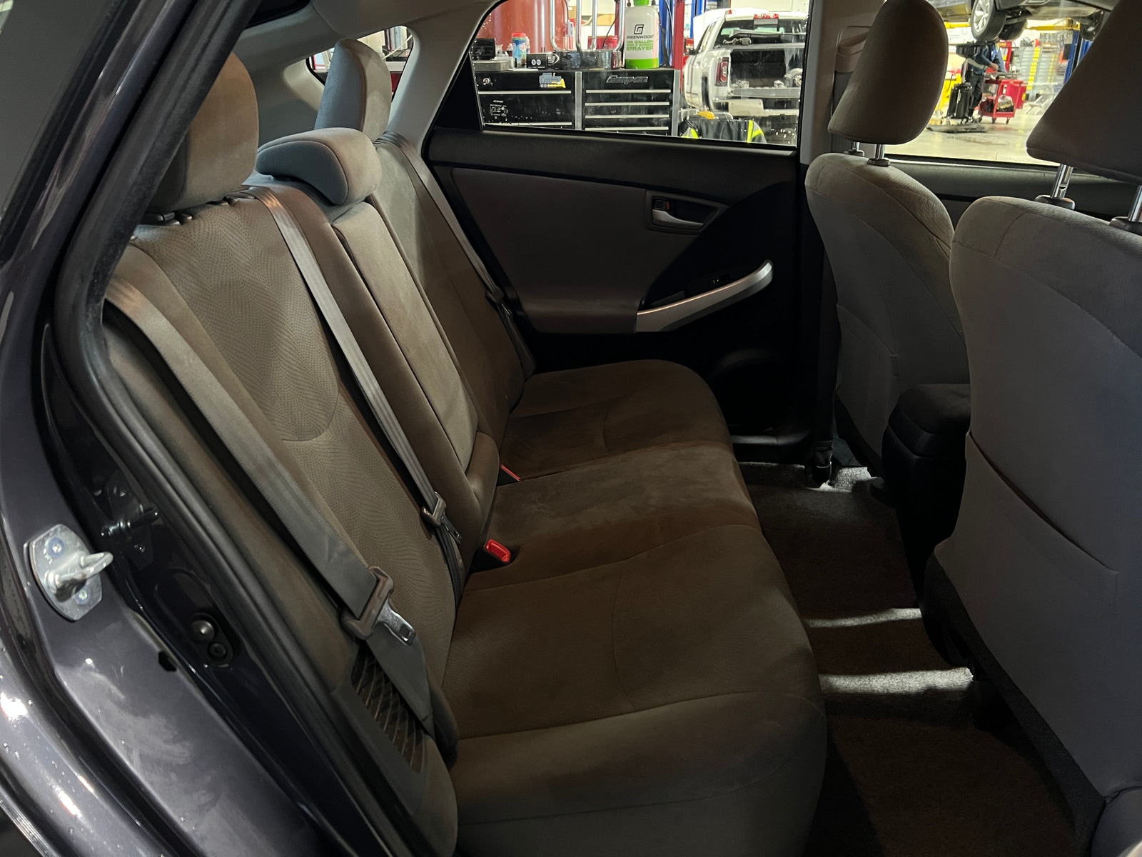 Thumbnail: 2015 Toyota Prius - 6