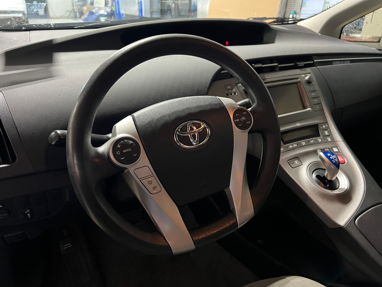 Thumbnail: 2015 Toyota Prius - 5