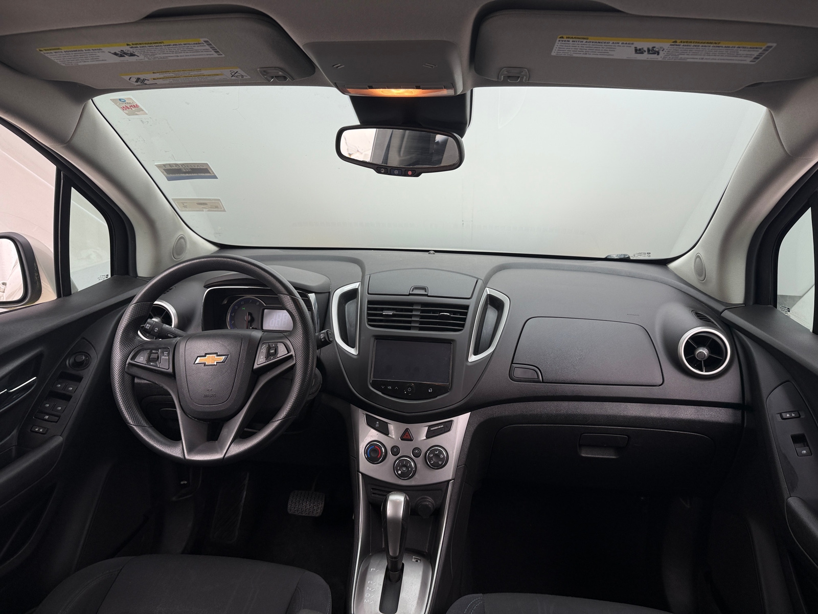 Thumbnail: 2016 Chevrolet Trax - 3
