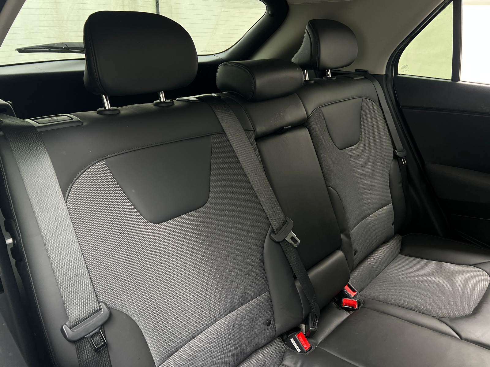 Thumbnail: 2023 Kia Niro - 6