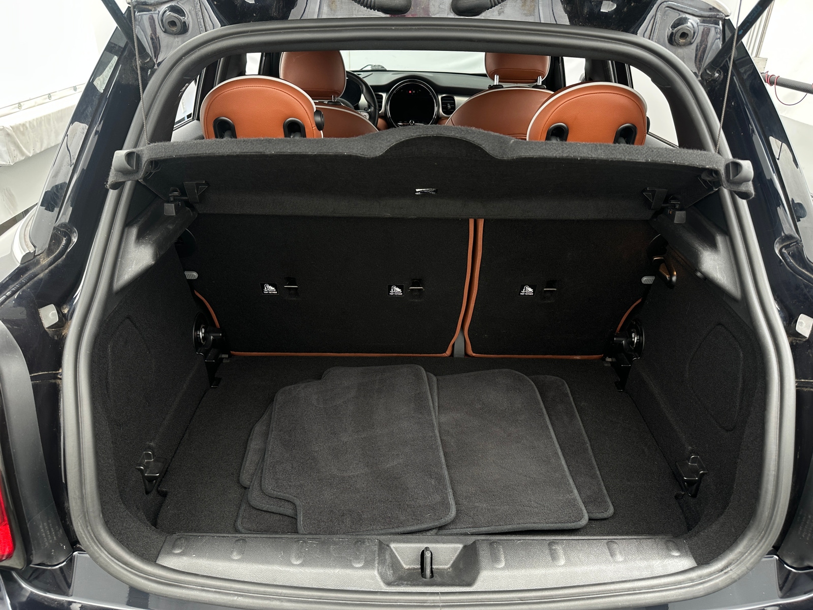 Thumbnail: 2022 MINI Cooper Hardtop - 6