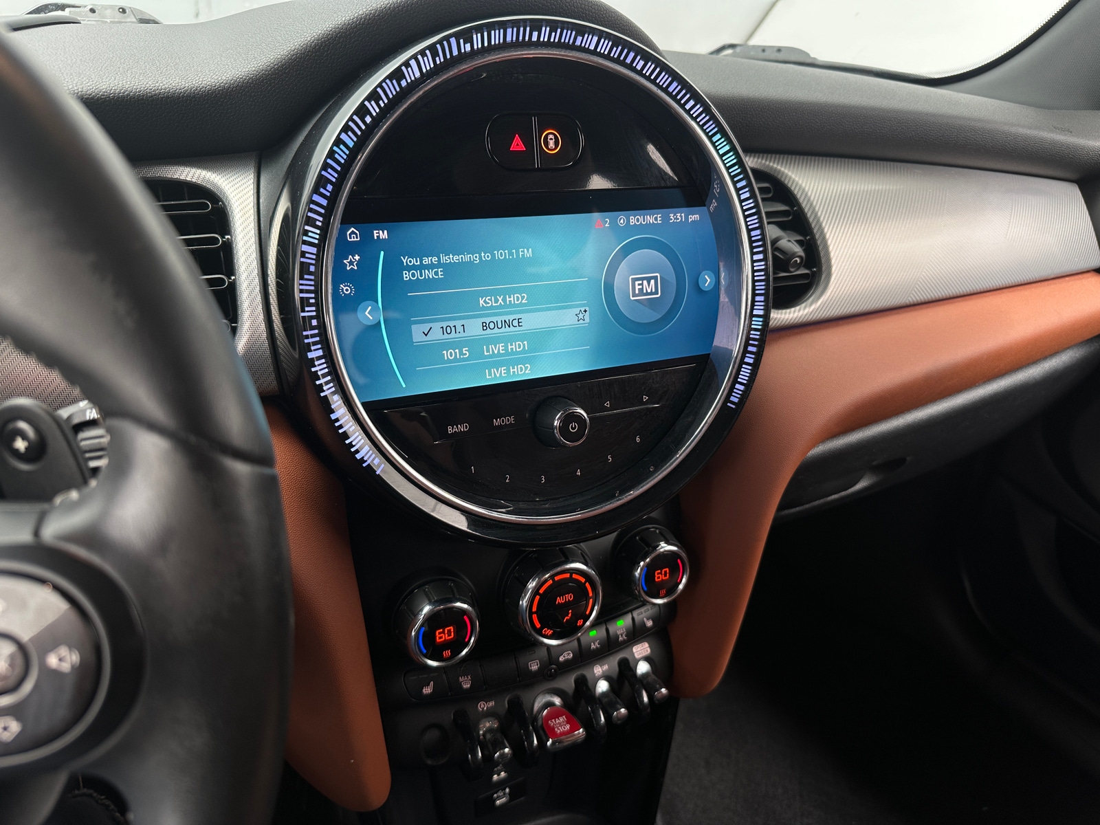 Thumbnail: 2022 MINI Cooper Hardtop - 3