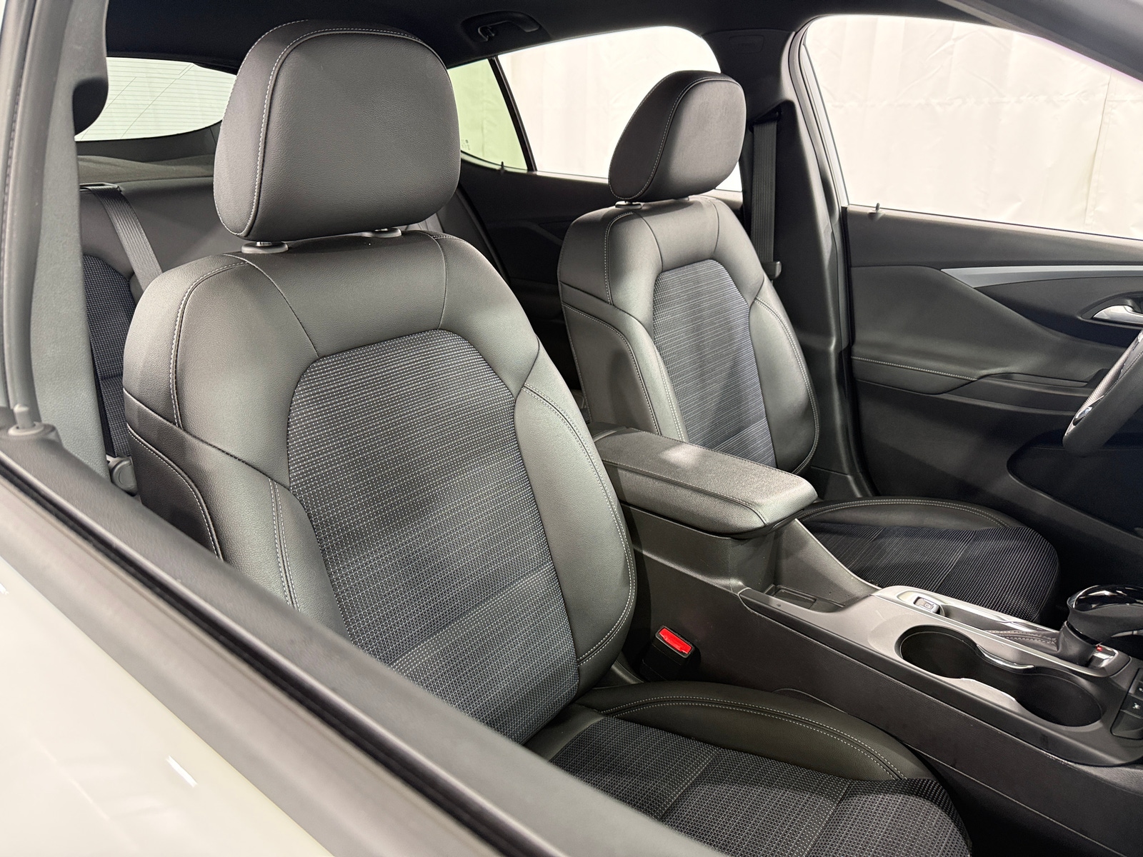 Thumbnail: 2025 Buick Envista - 2