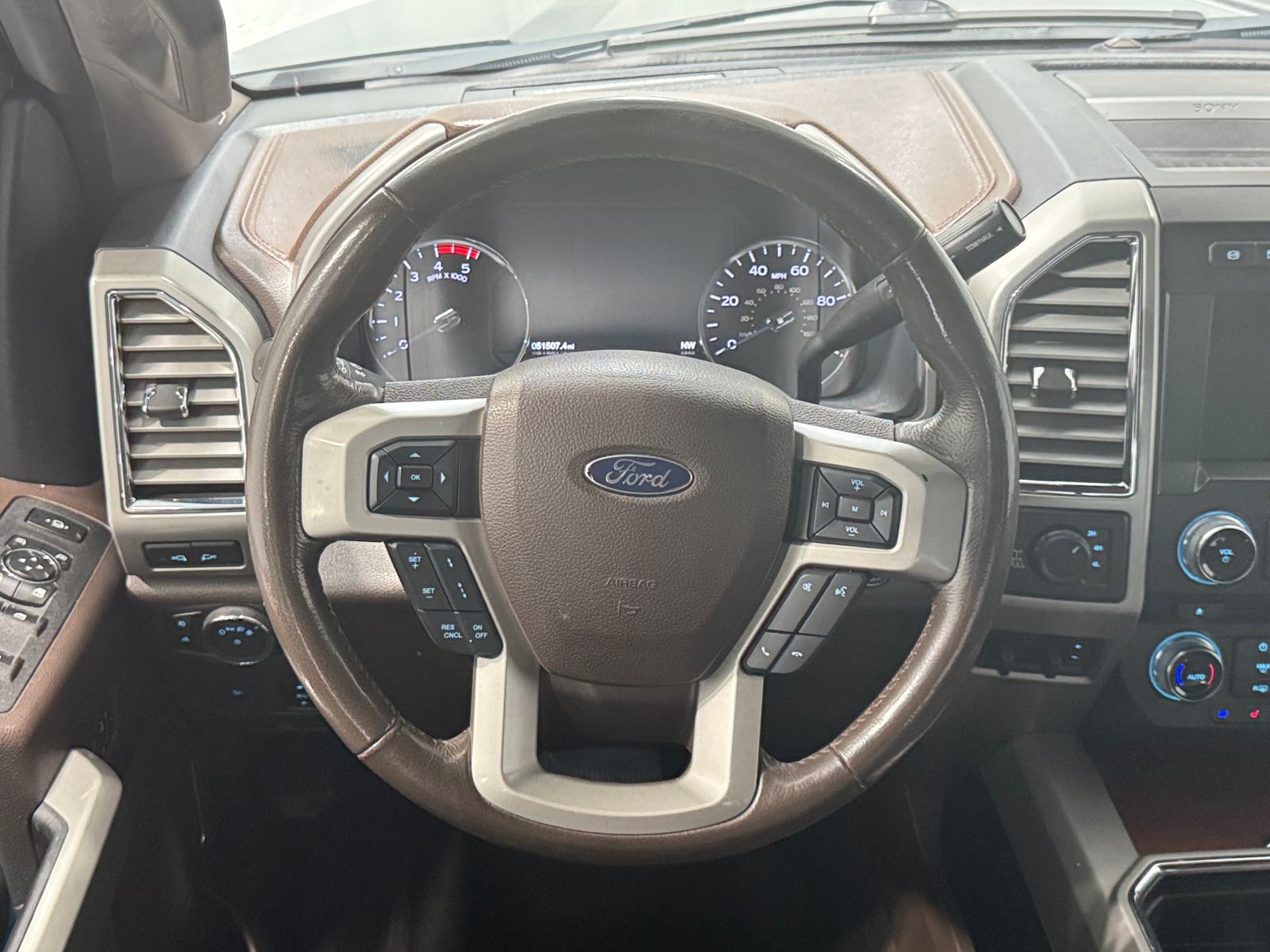 Thumbnail: 2017 Ford Econoline - 4