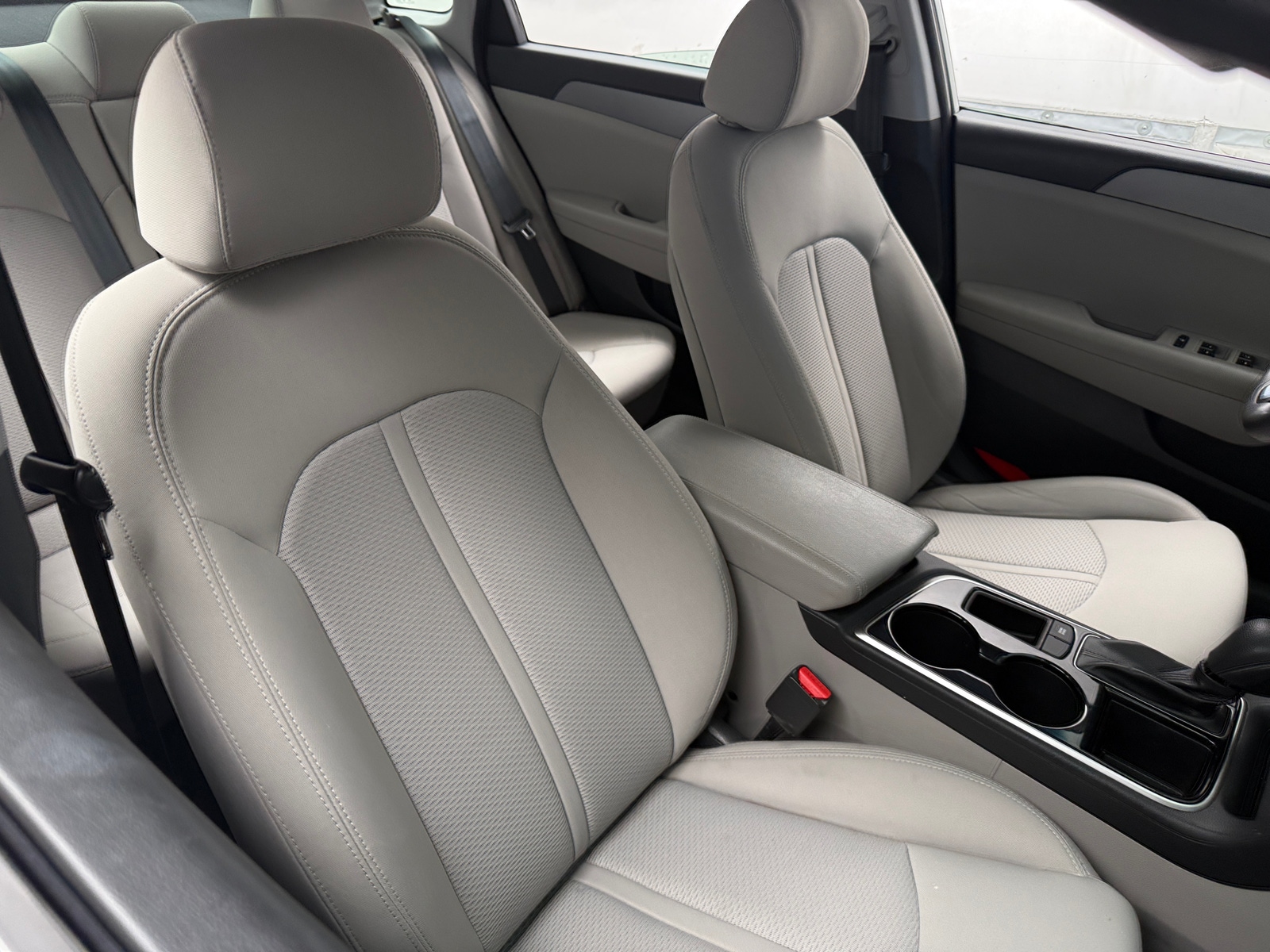 Thumbnail: 2018 Hyundai Sonata - 2