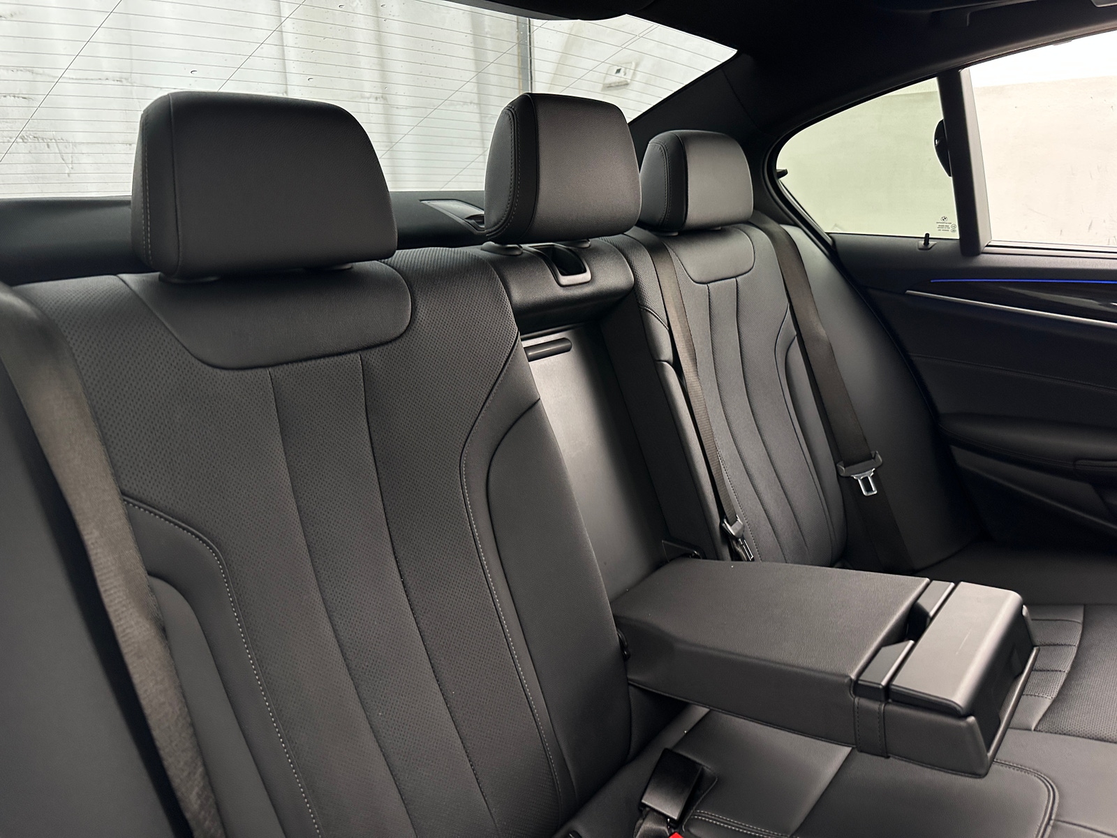 Thumbnail: 2021 BMW 5 Series - 5