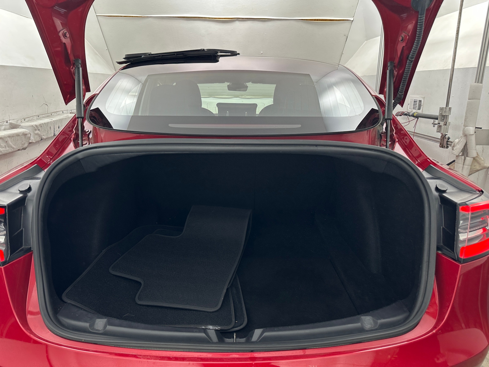 Thumbnail: 2018 Tesla Model 3 - 6