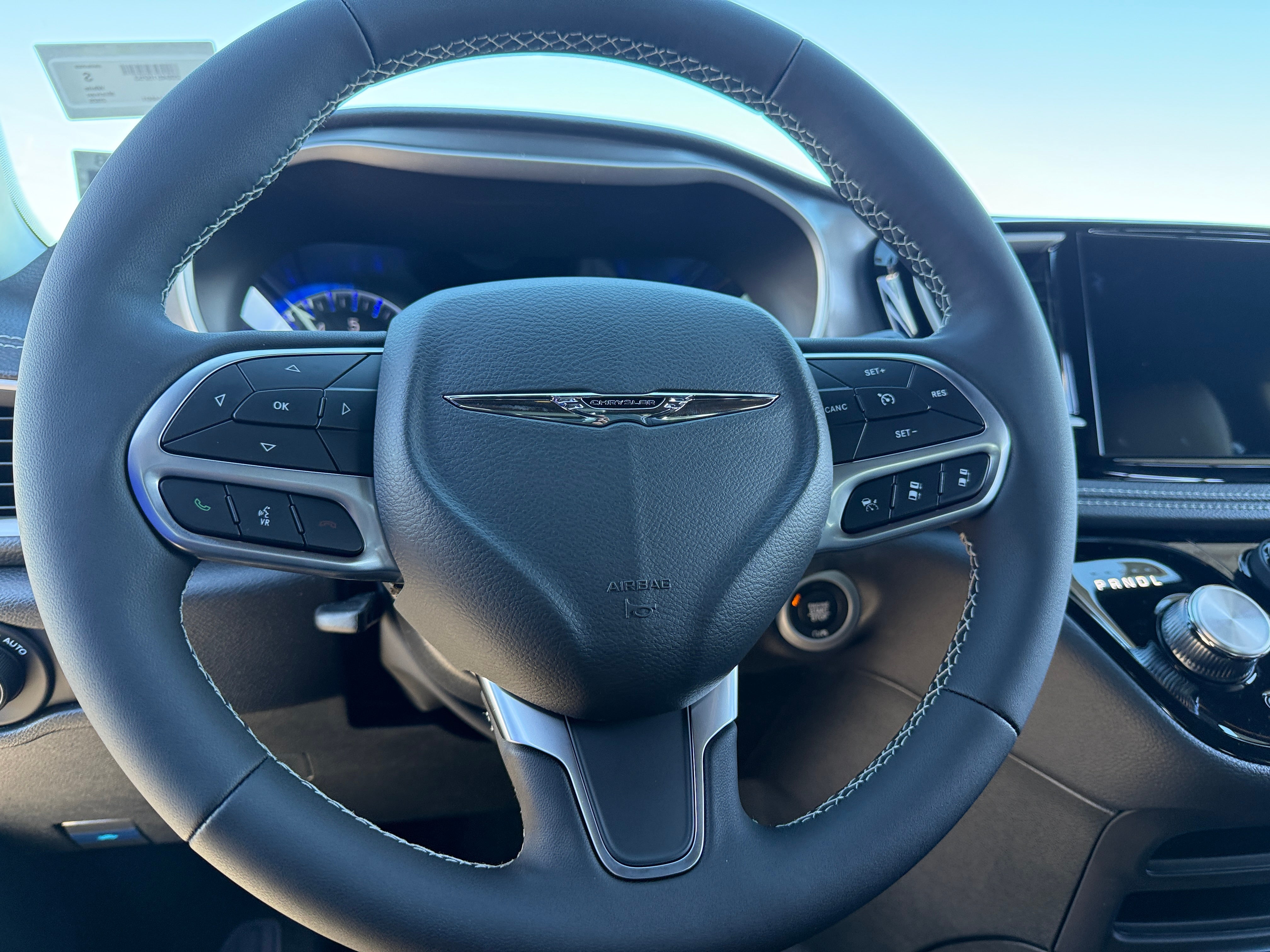 2026 Chrysler Pacifica Select AWD's photo