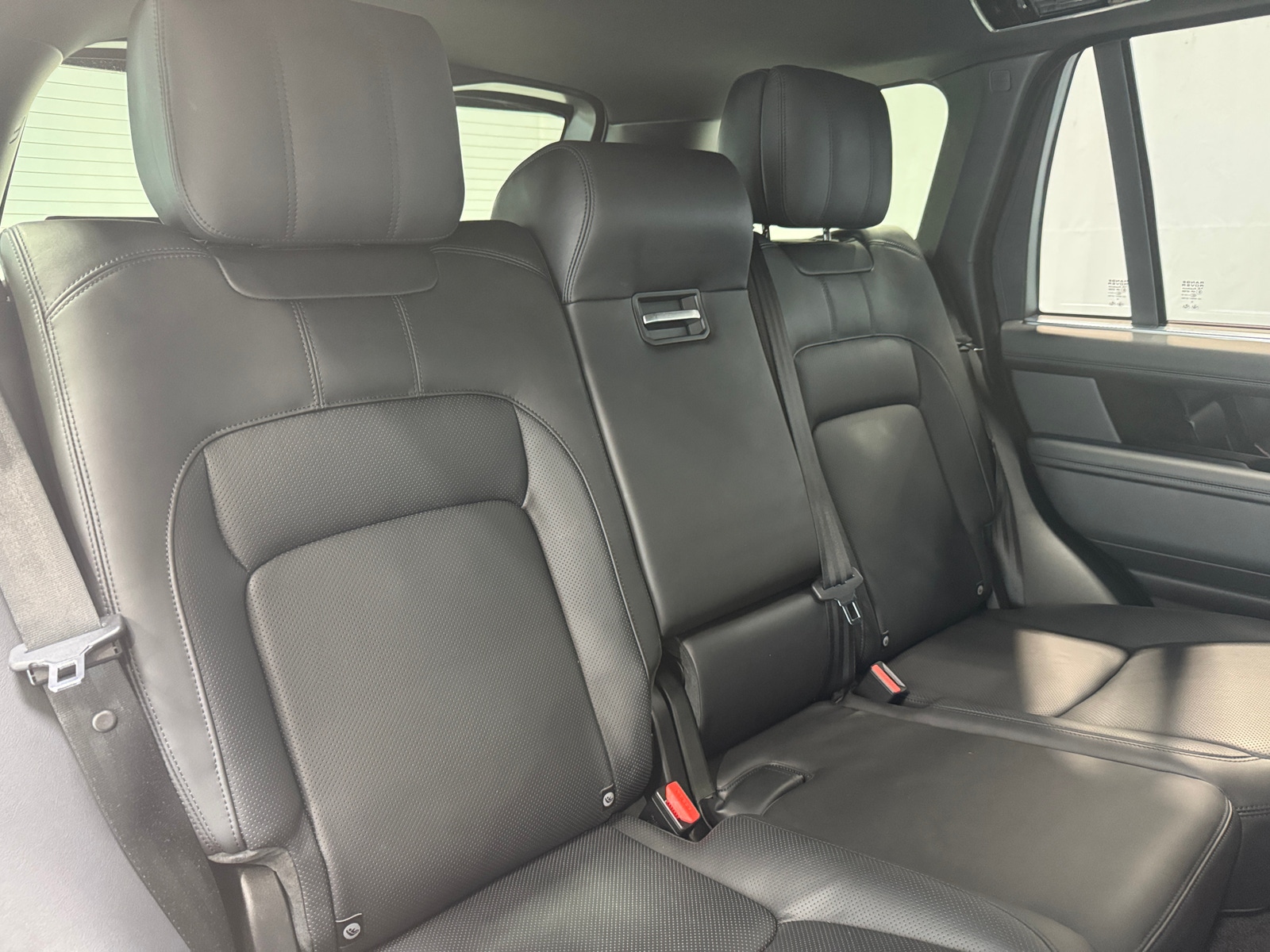 Thumbnail: 2021 Land Rover Range Rover - 5