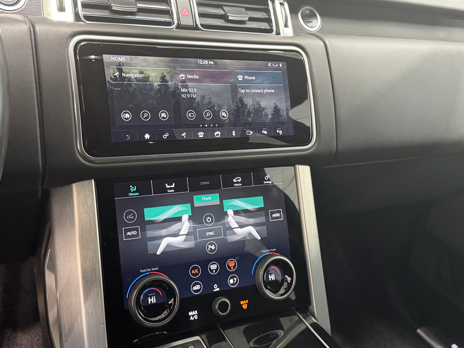 Thumbnail: 2021 Land Rover Range Rover - 3