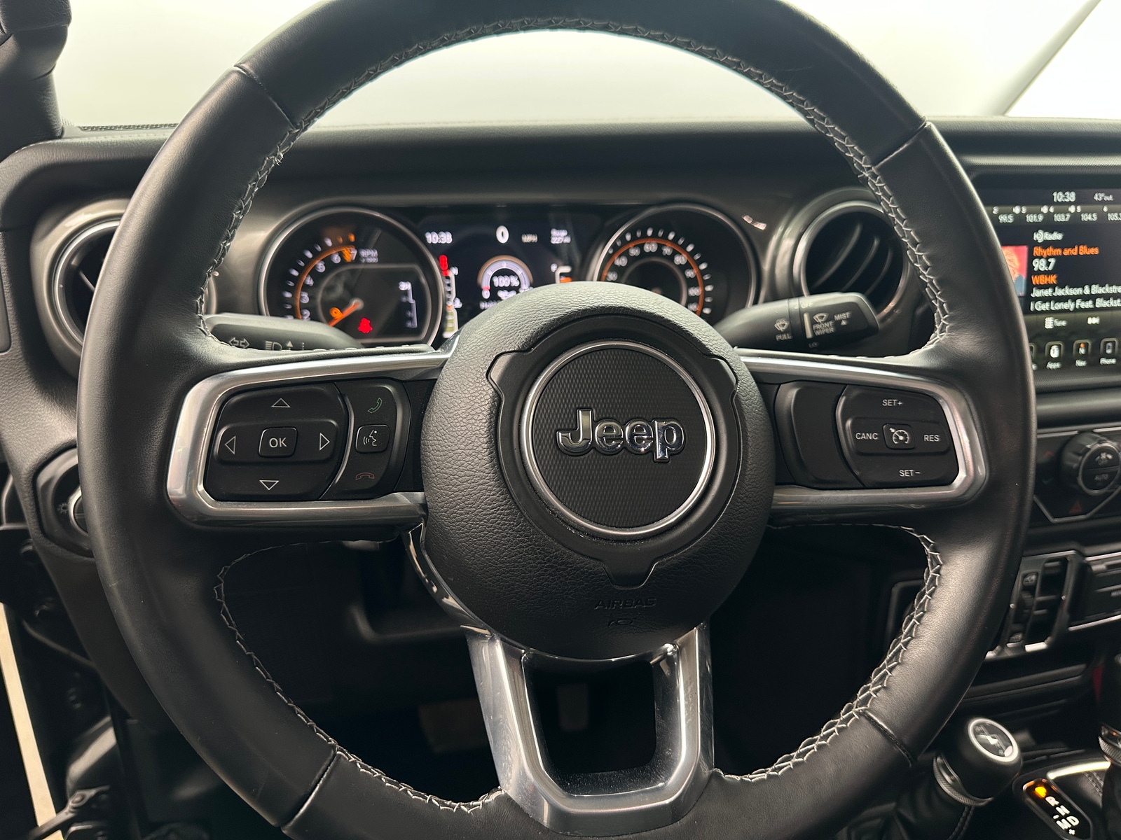 Thumbnail: 2021 Jeep Gladiator - 5