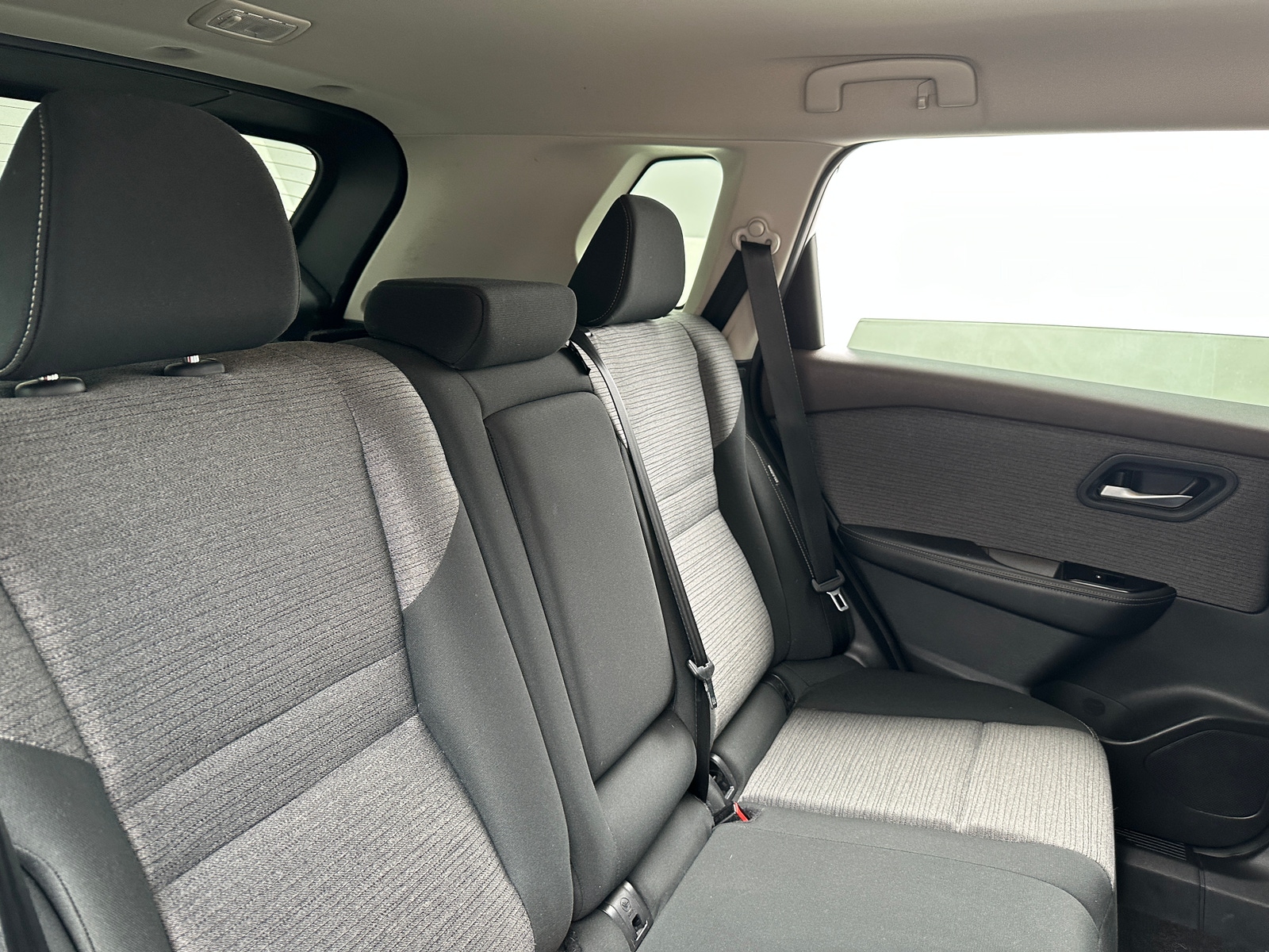 Thumbnail: 2022 Nissan Rogue - 6