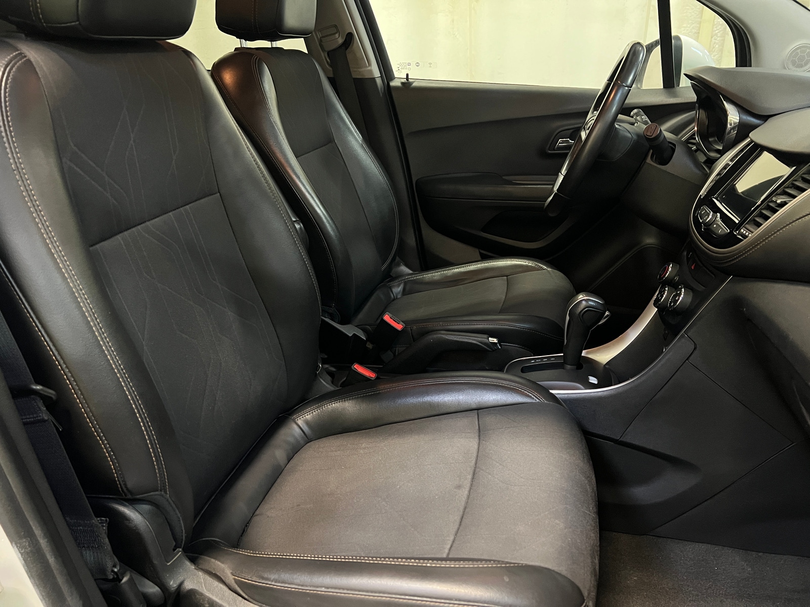 Thumbnail: 2019 Chevrolet Trax - 2