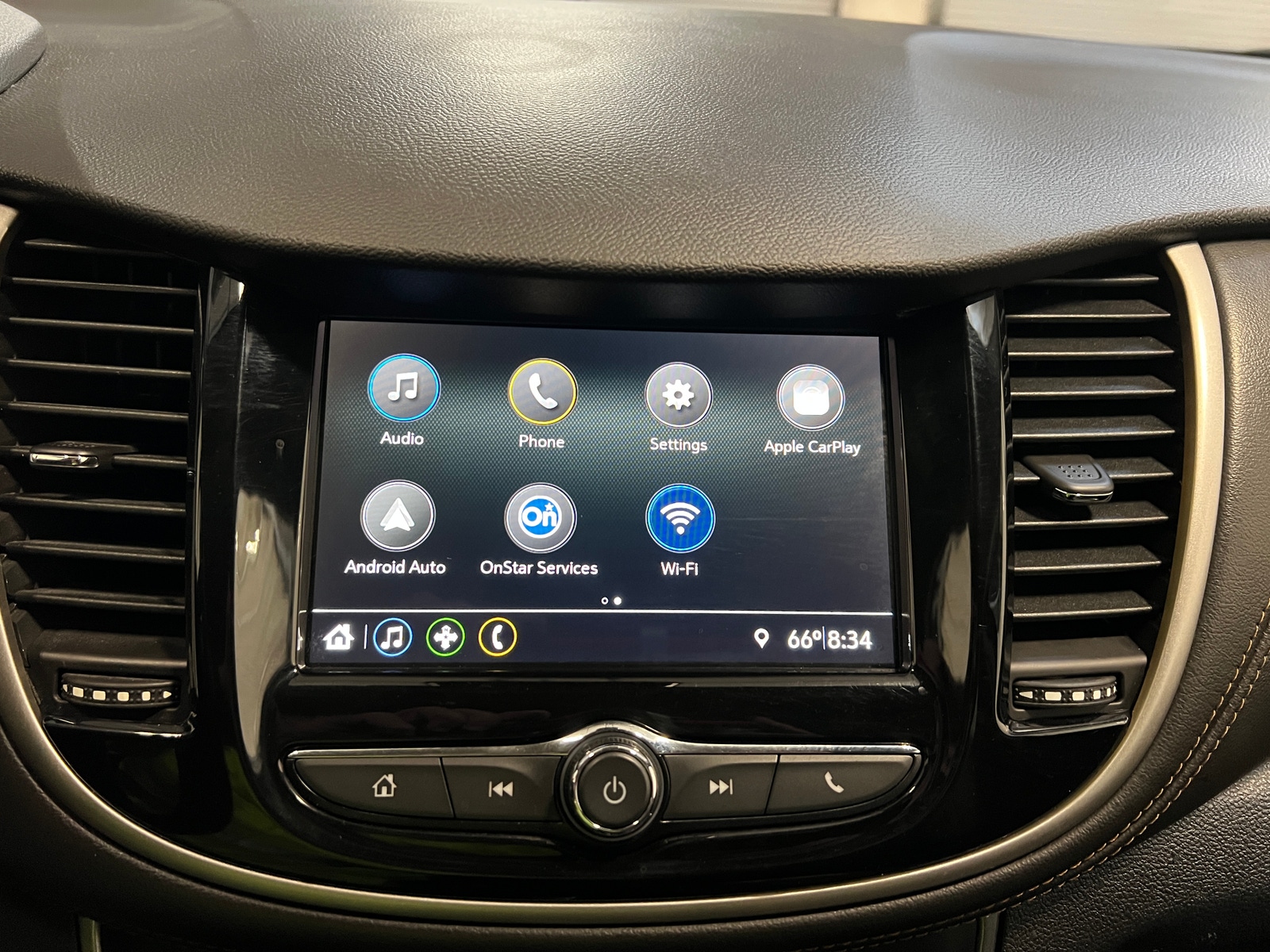 Thumbnail: 2019 Chevrolet Trax - 4