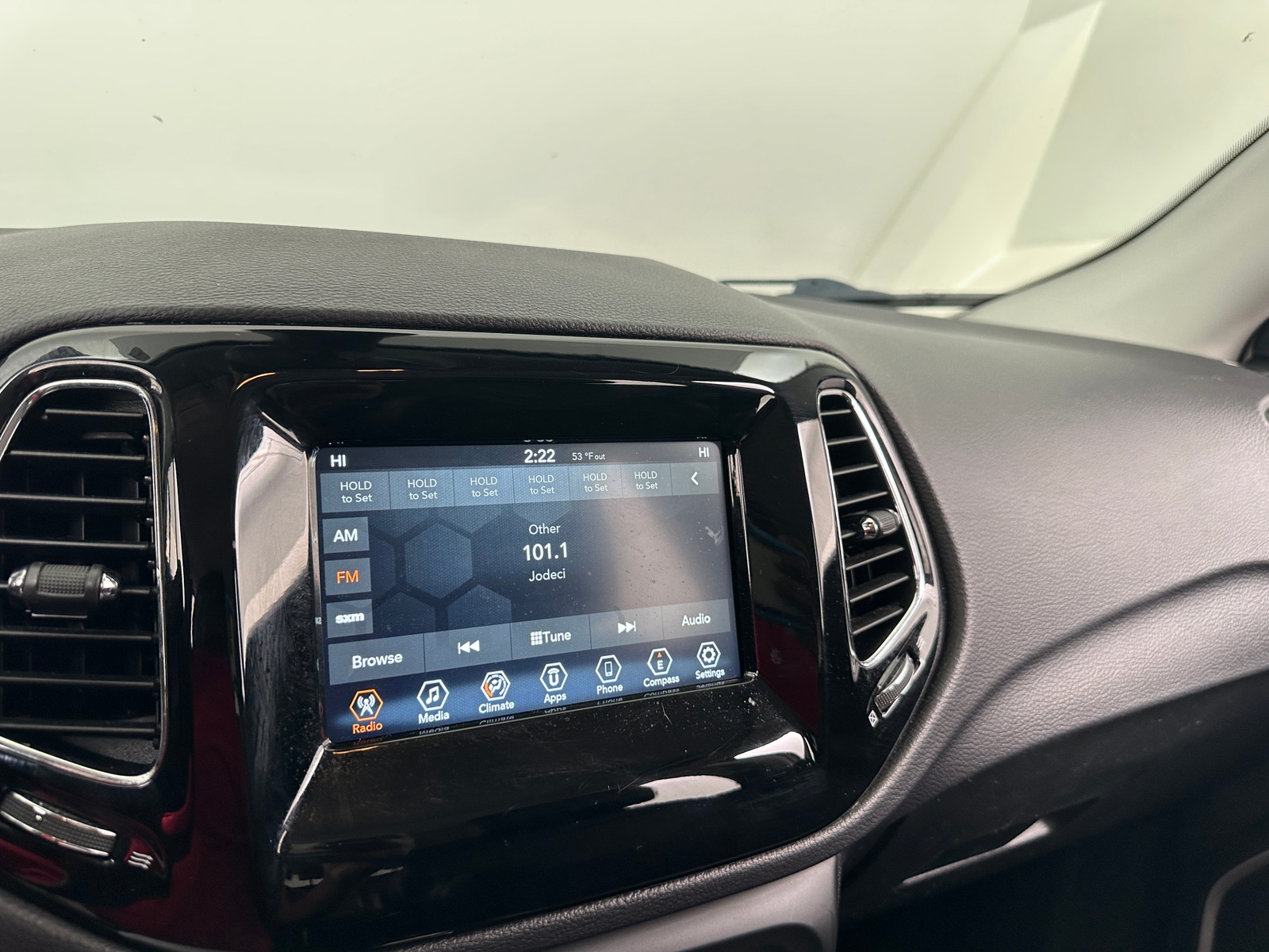 Thumbnail: 2018 Jeep Compass - 3