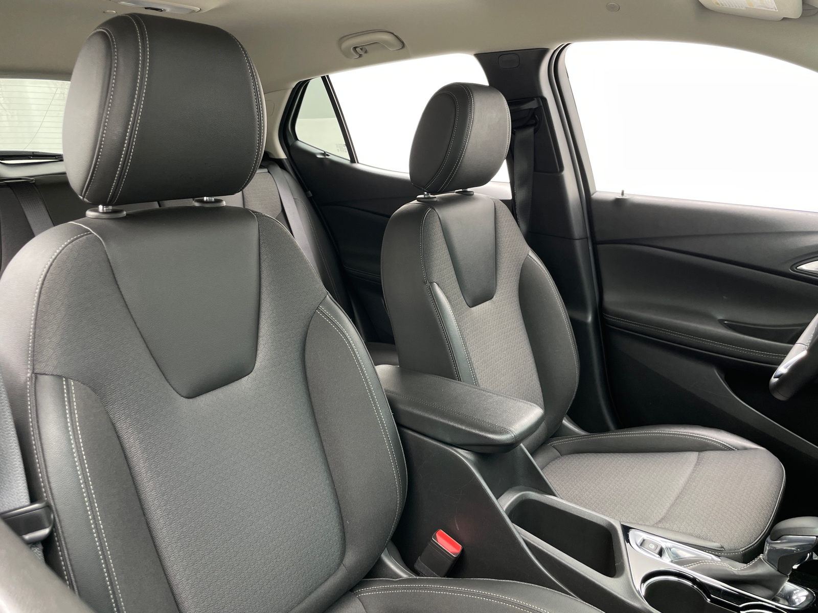 Thumbnail: 2025 Buick Encore GX - 2