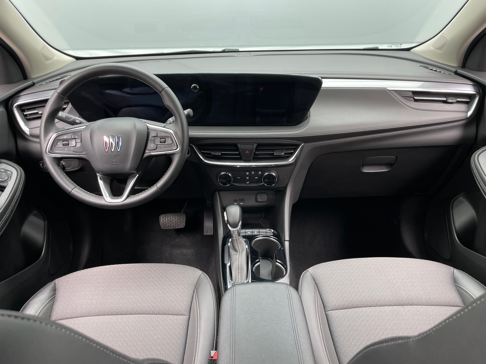 Thumbnail: 2025 Buick Encore GX - 3