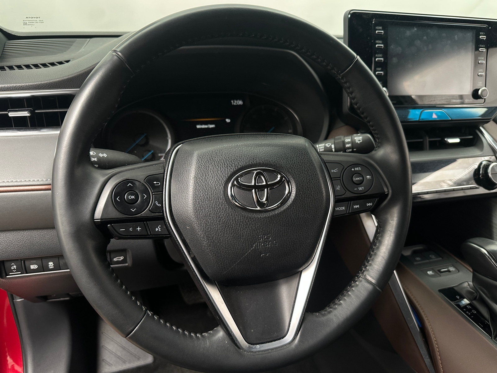 Thumbnail: 2022 Toyota Venza - 4