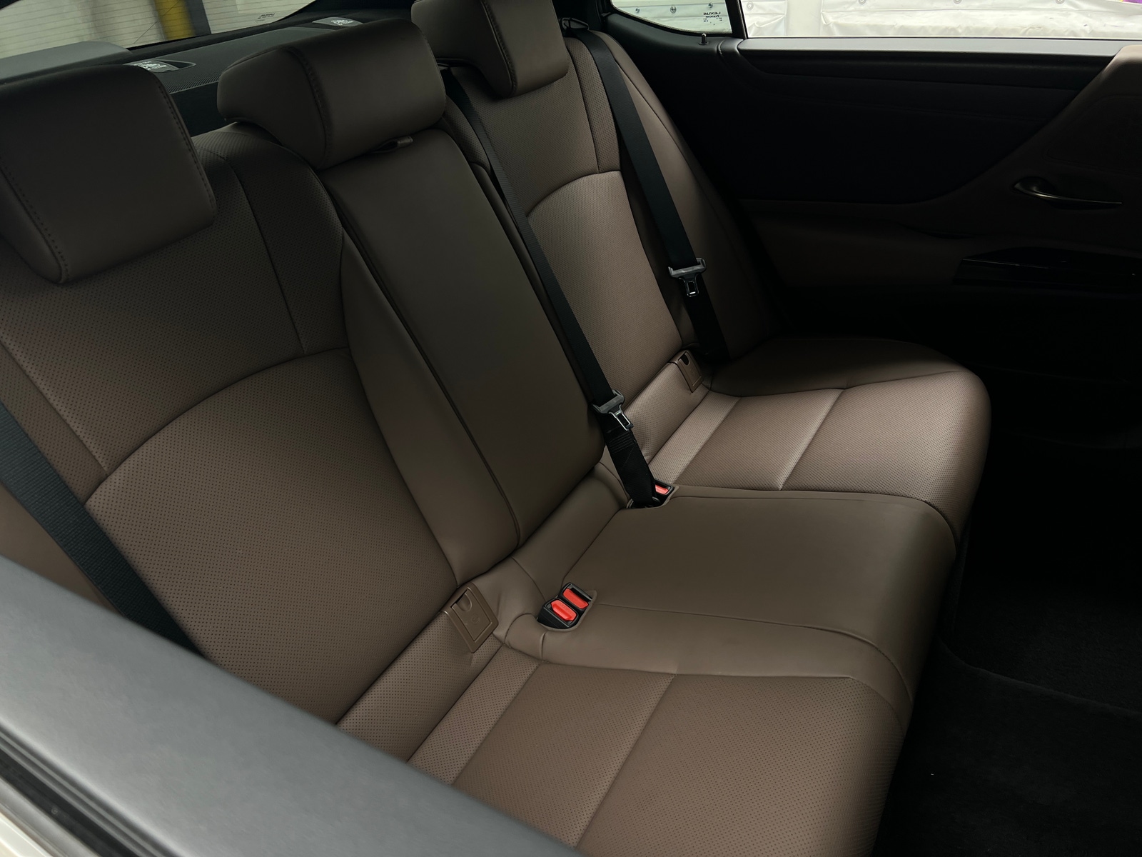 Thumbnail: 2025 Lexus ES - 5