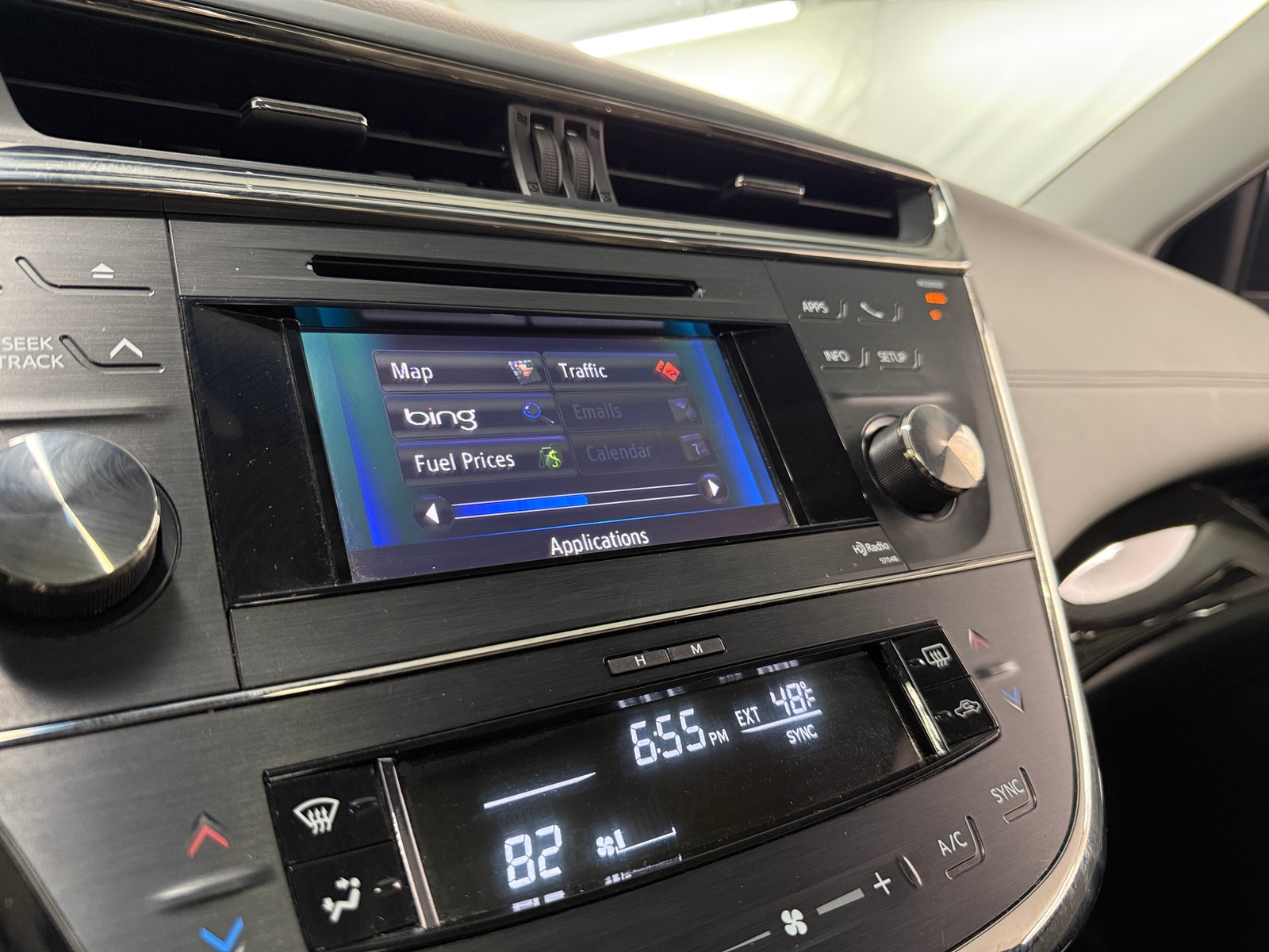 Thumbnail: 2013 Toyota Avalon - 4