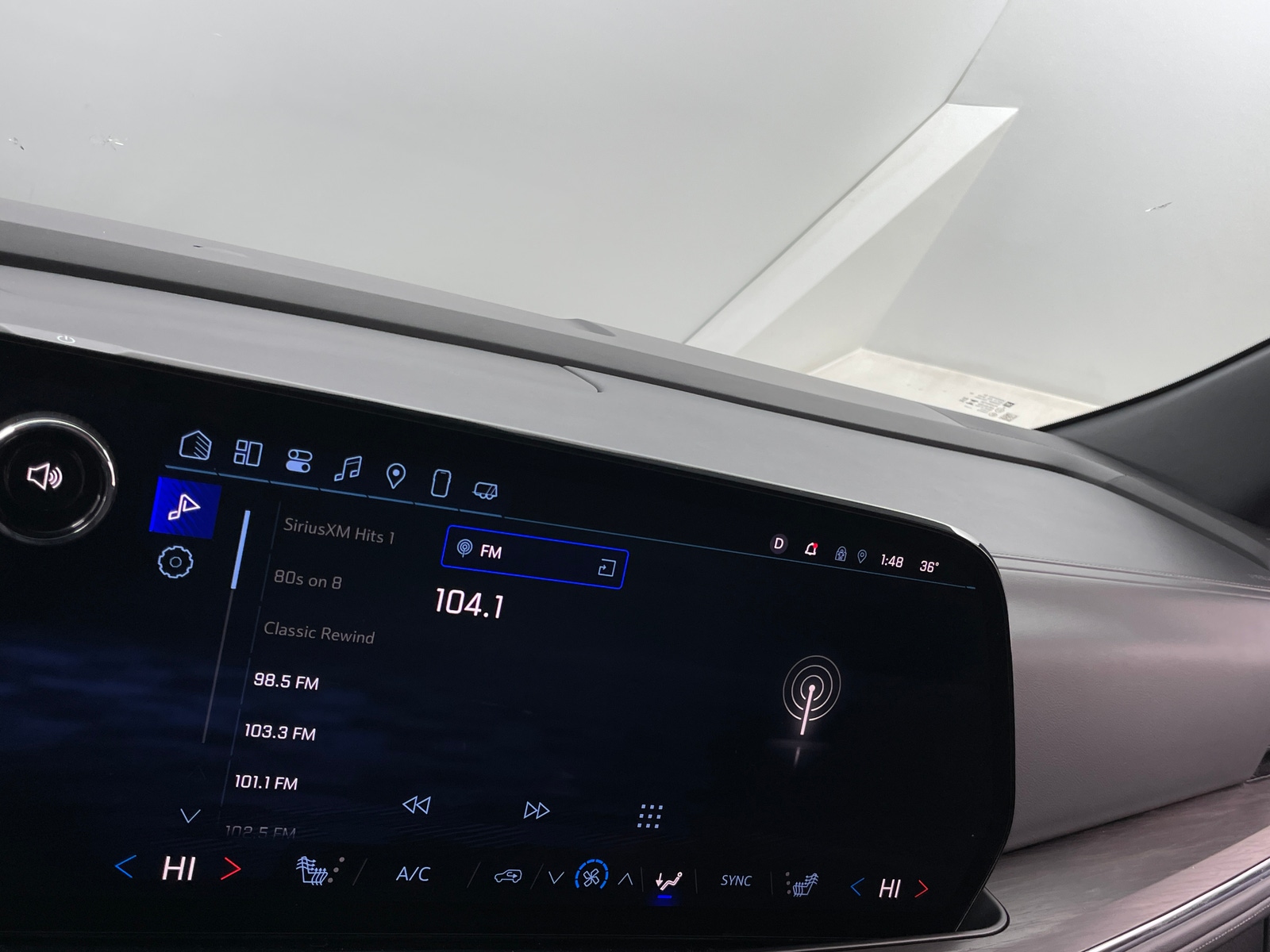 Thumbnail: 2025 Chevrolet Tahoe - 3