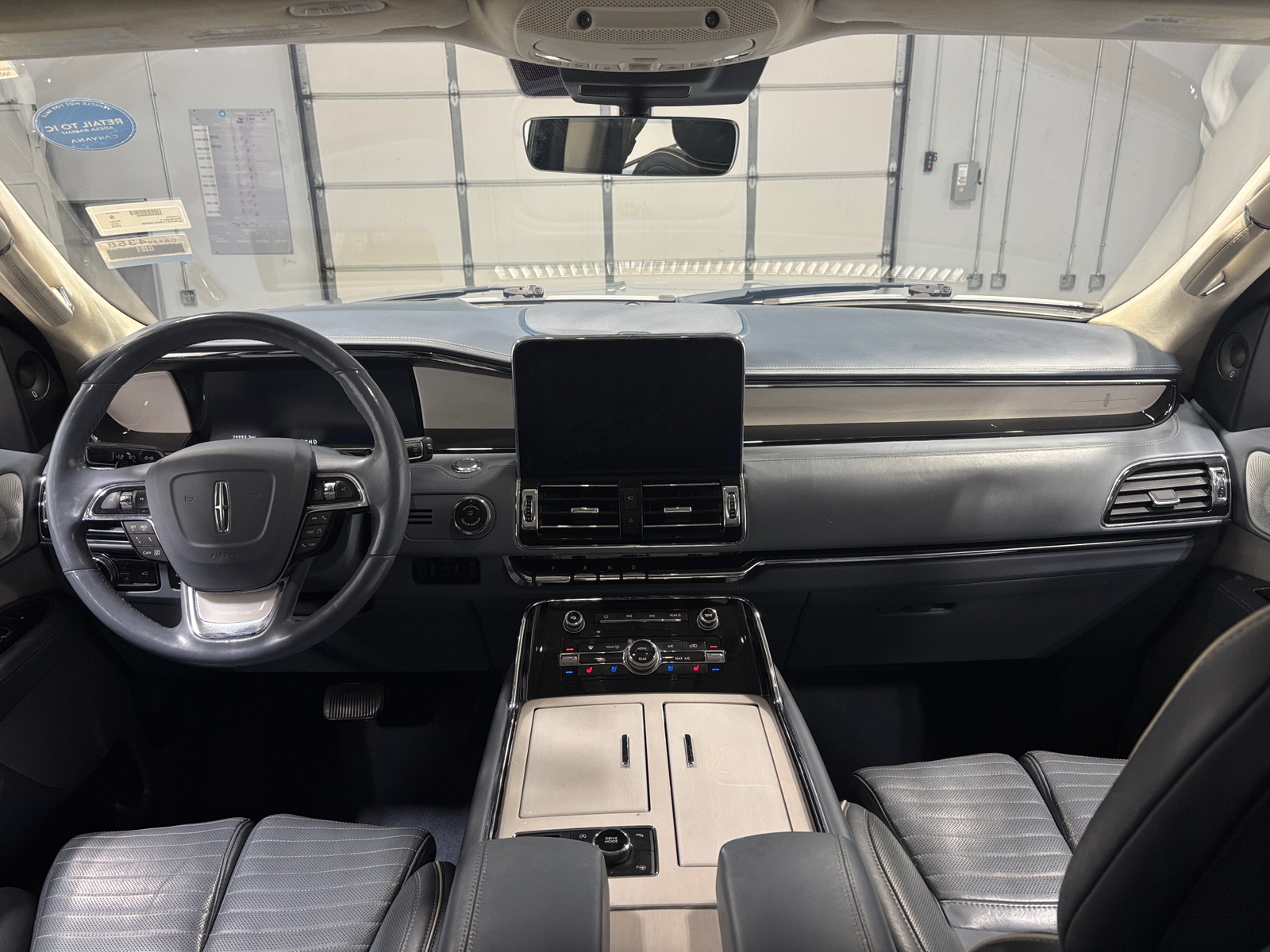 Thumbnail: 2019 Lincoln Navigator L - 2