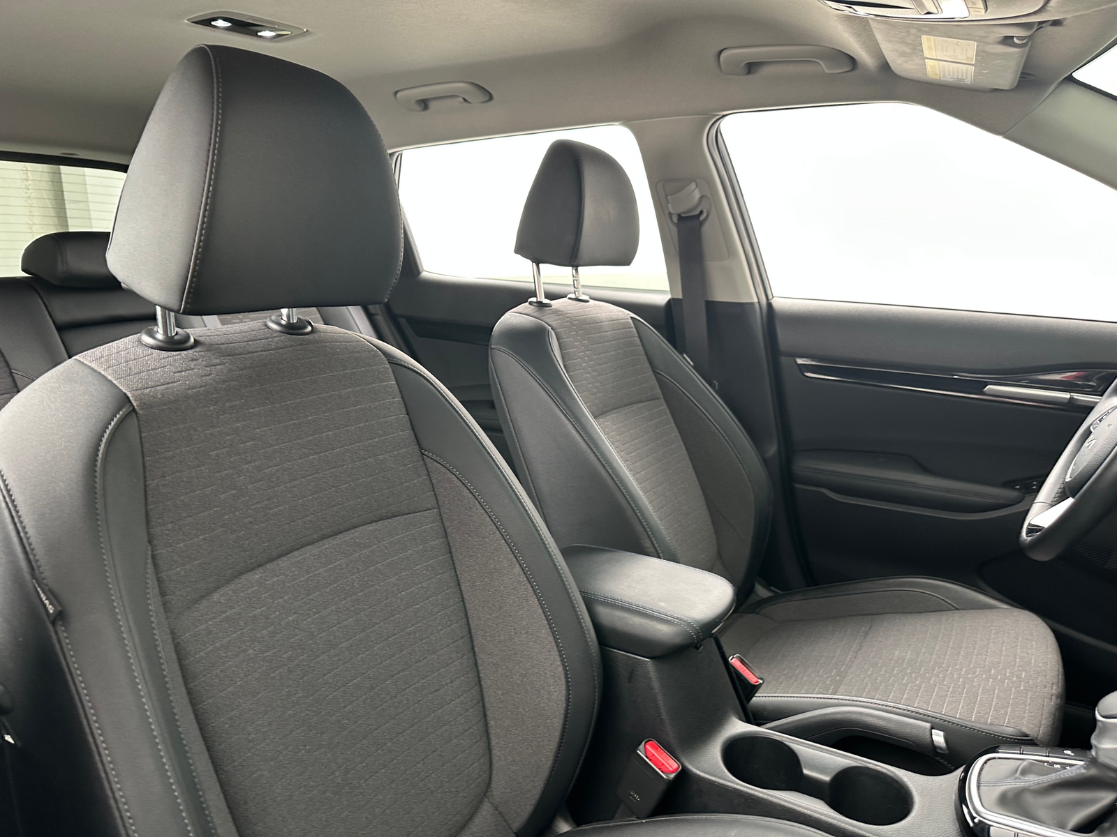 Thumbnail: 2022 Kia Seltos - 2