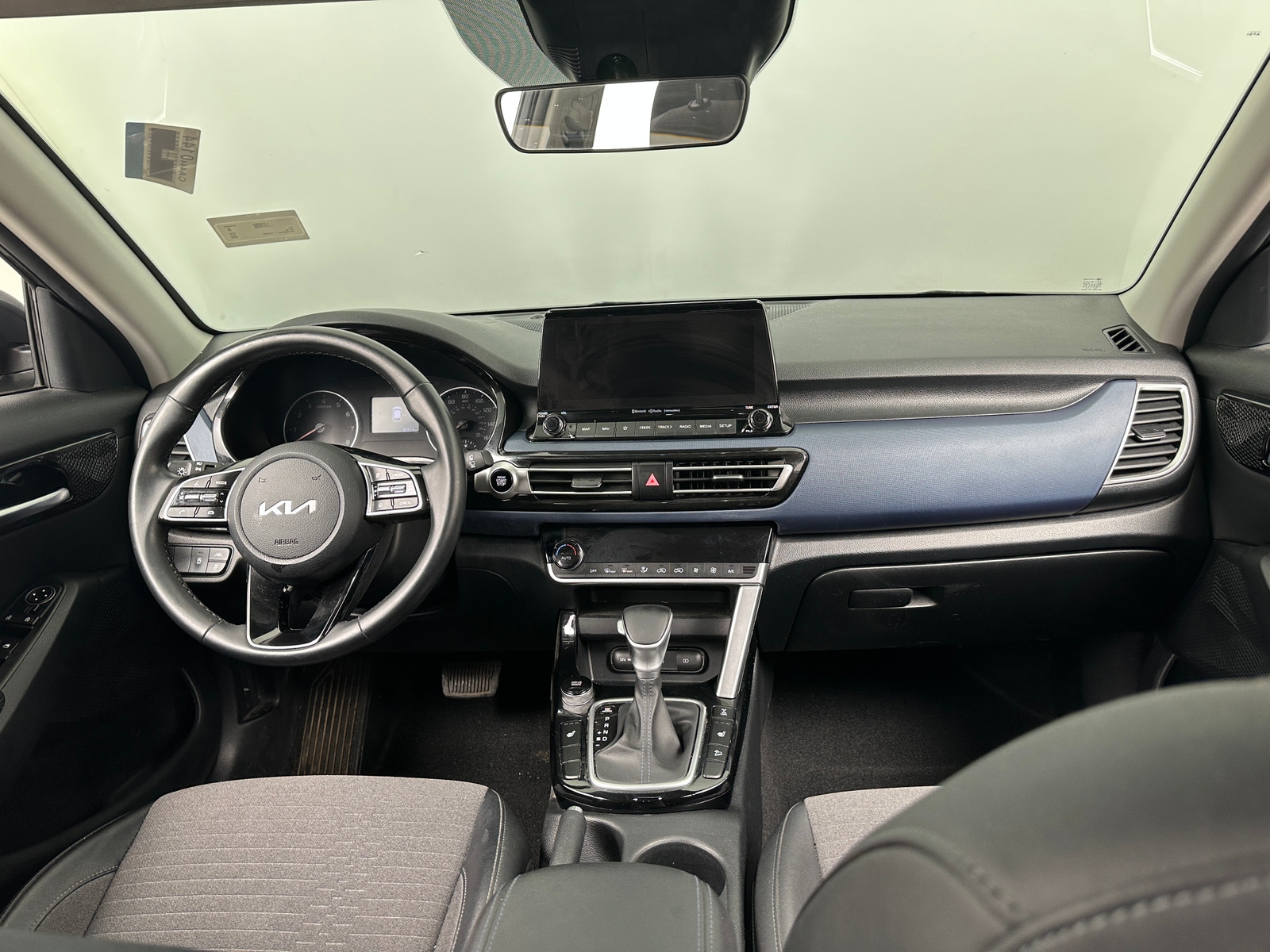 Thumbnail: 2022 Kia Seltos - 3