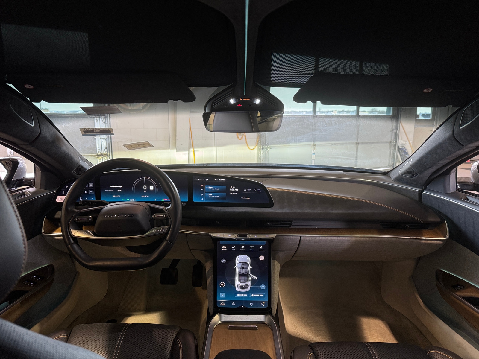 Thumbnail: 2022 Lucid Air - 2