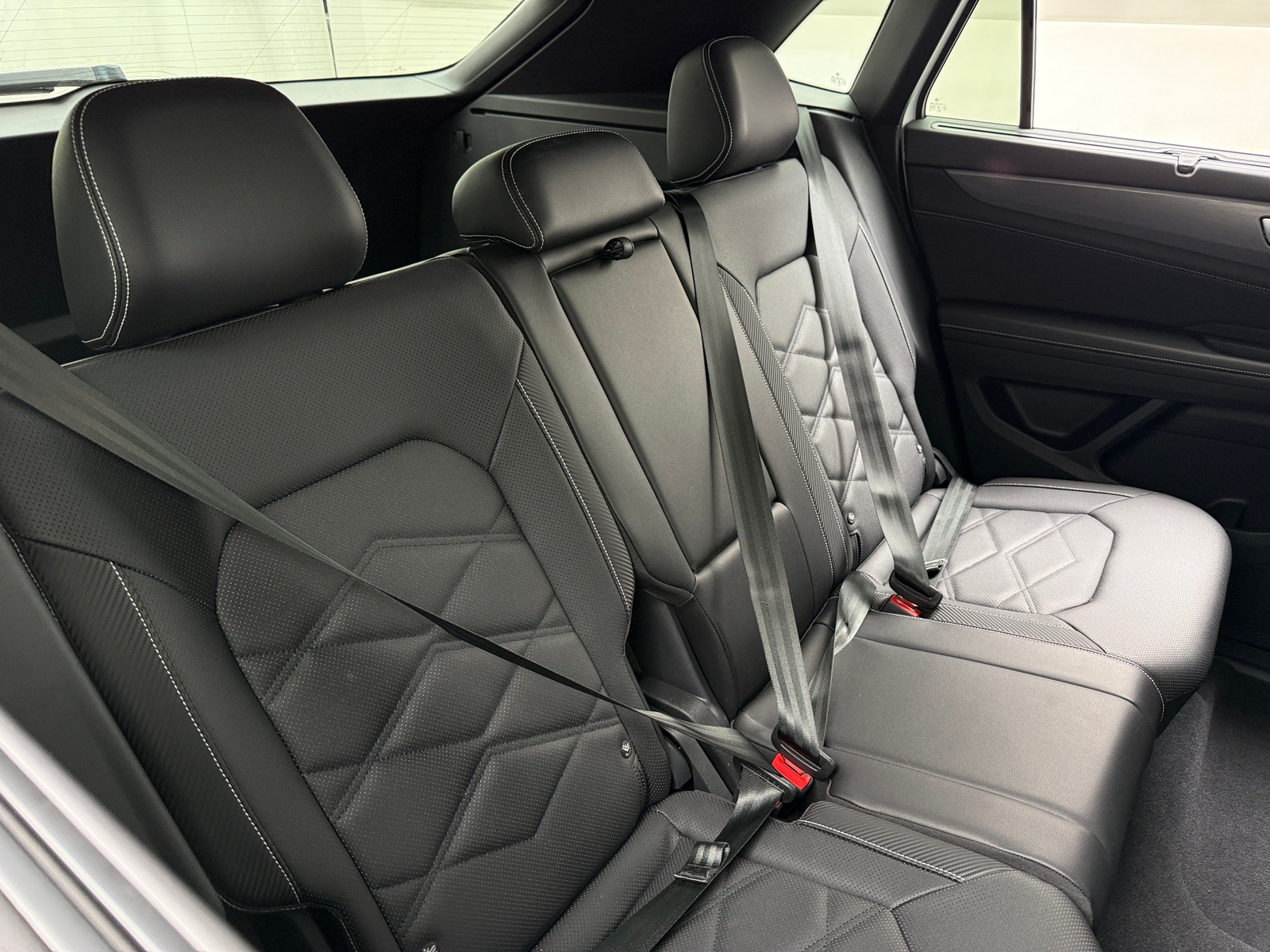 Thumbnail: 2024 Volkswagen Atlas - 5