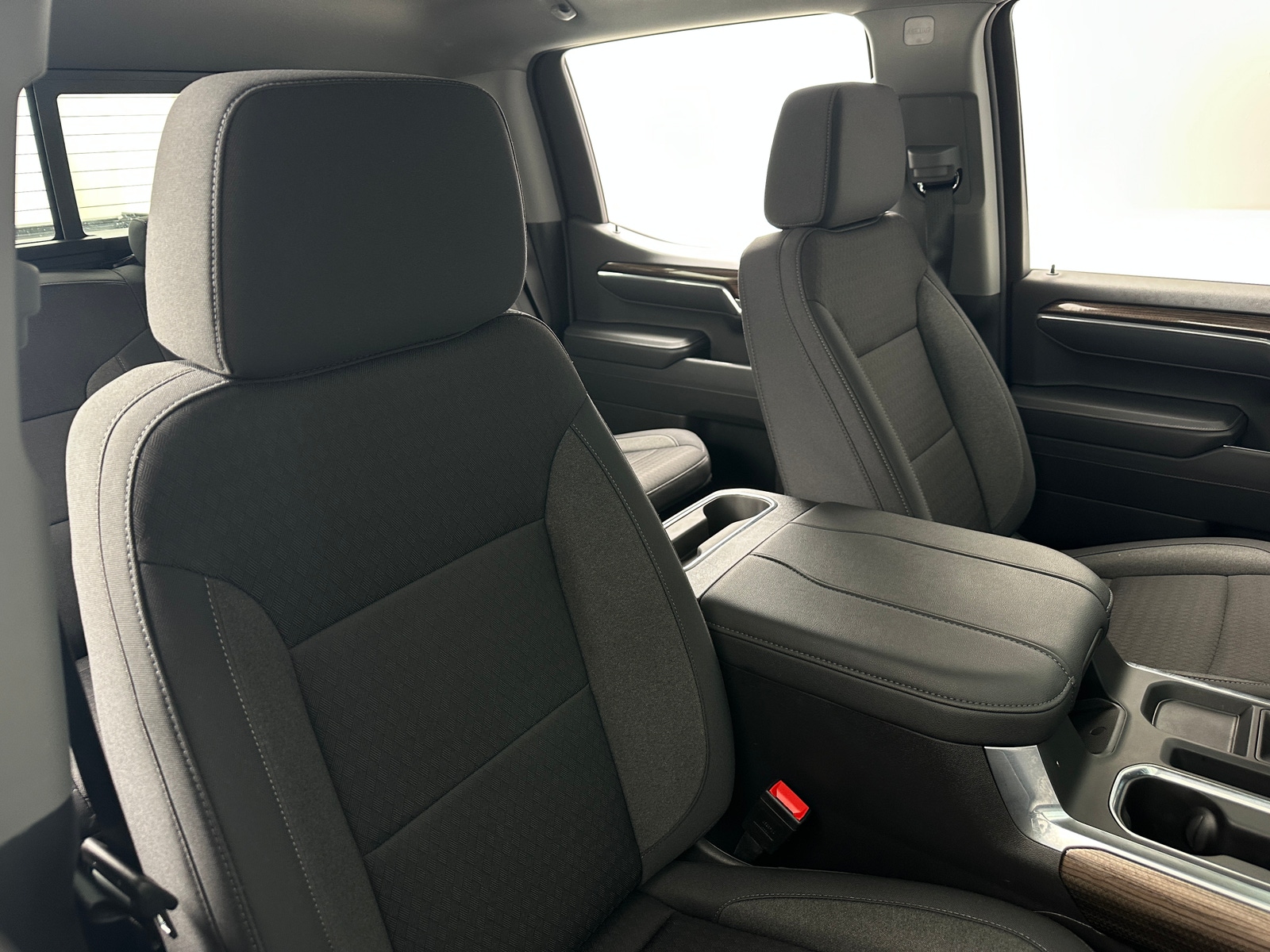 Thumbnail: 2025 Chevrolet Silverado 1500 - 2