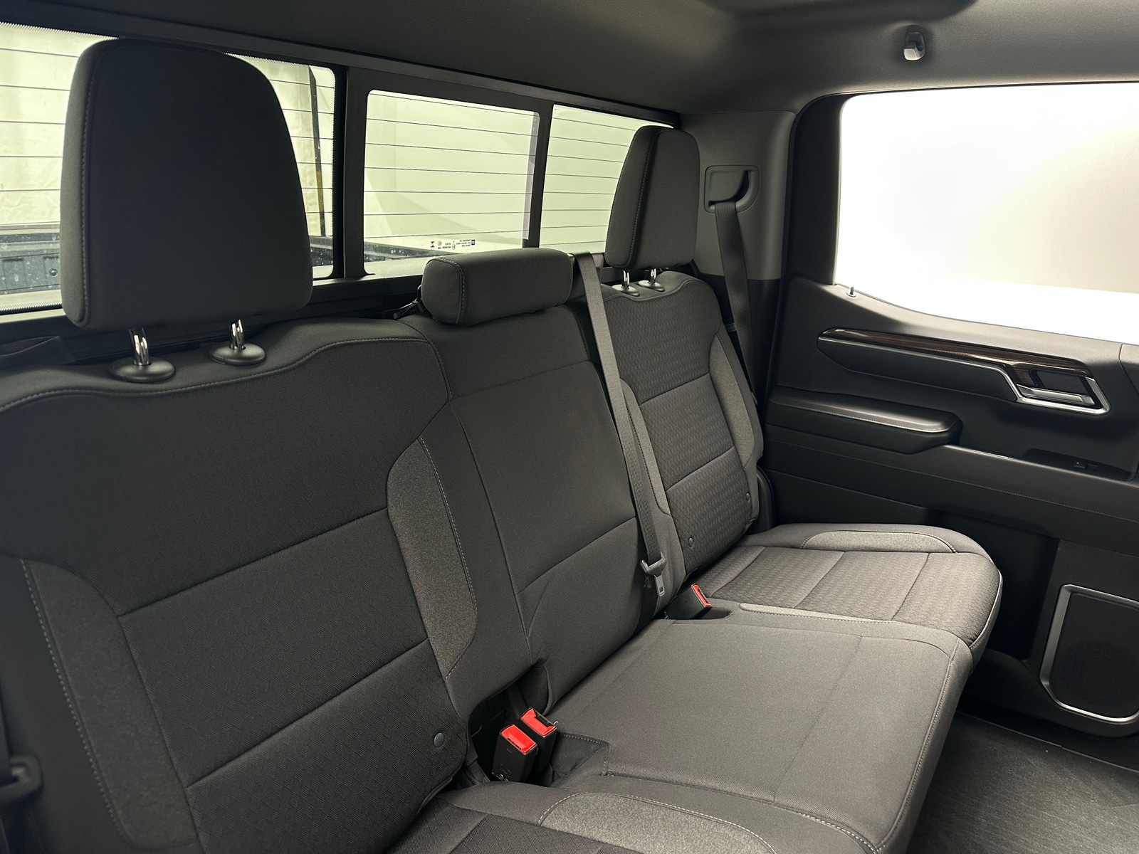 Thumbnail: 2025 Chevrolet Silverado 1500 - 6