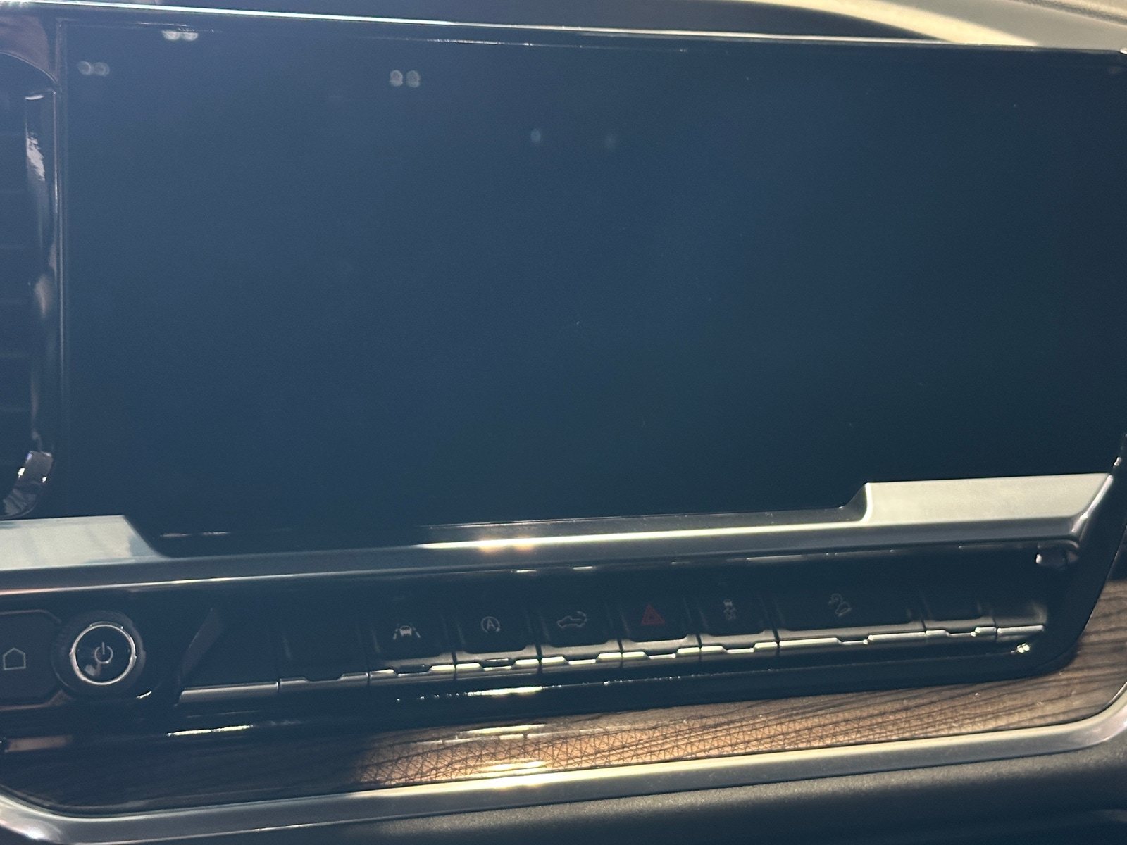 Thumbnail: 2025 Chevrolet Silverado 1500 - 4