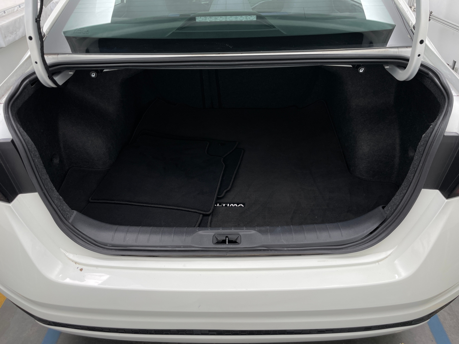 Thumbnail: 2021 Nissan Altima - 7