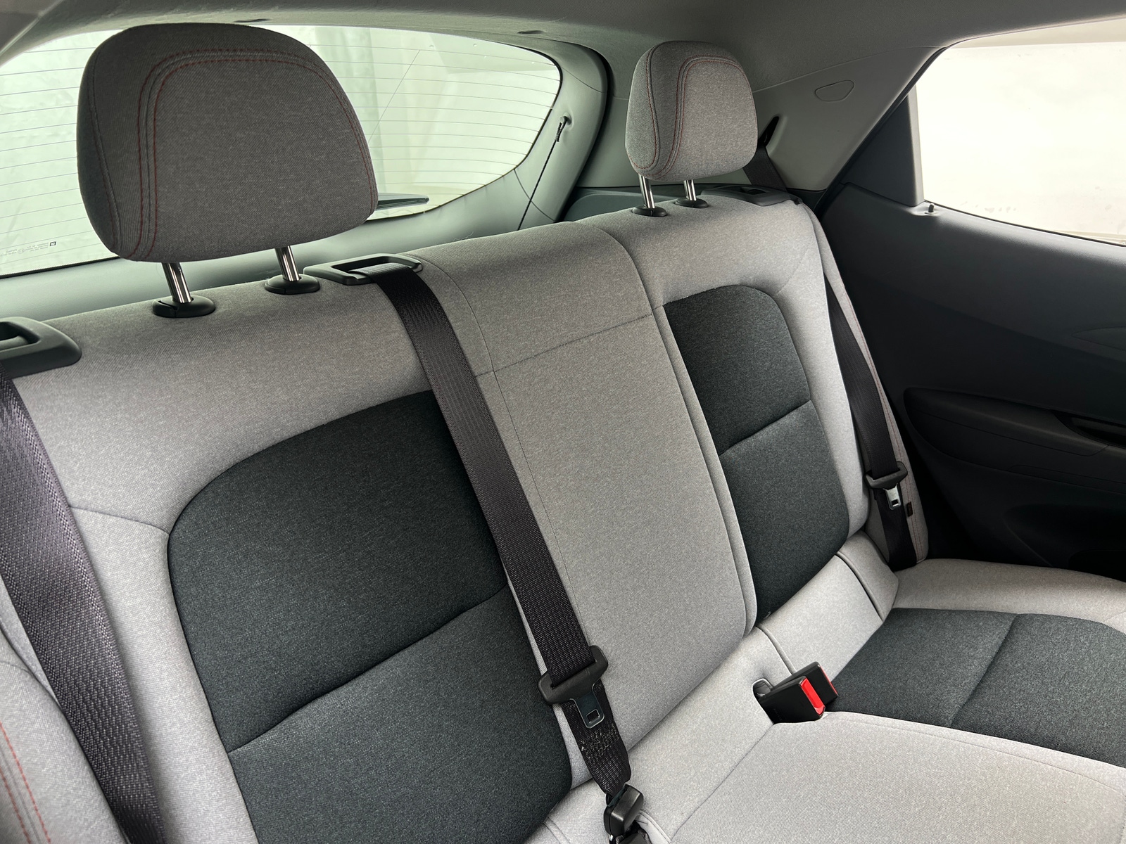 Thumbnail: 2017 Chevrolet Bolt EV - 6