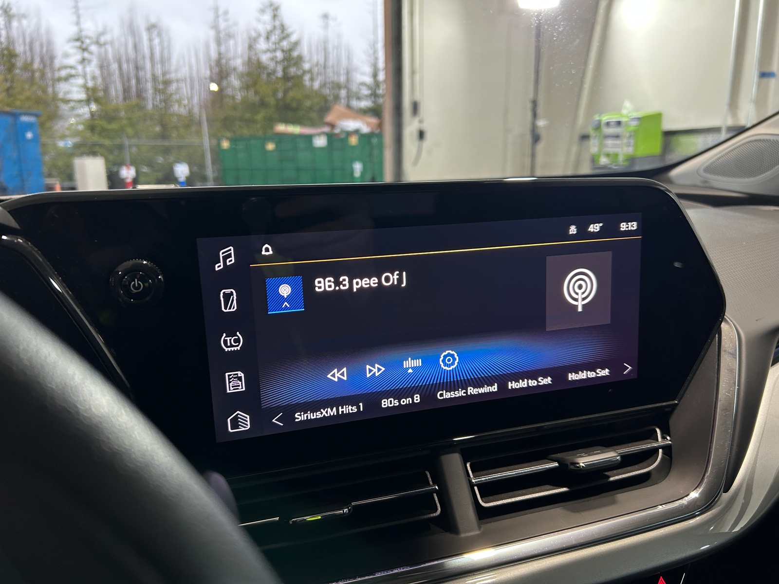 Thumbnail: 2025 Chevrolet Trax - 4