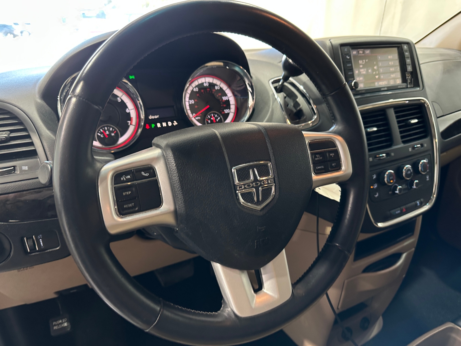 Thumbnail: 2016 Dodge Grand Caravan - 5