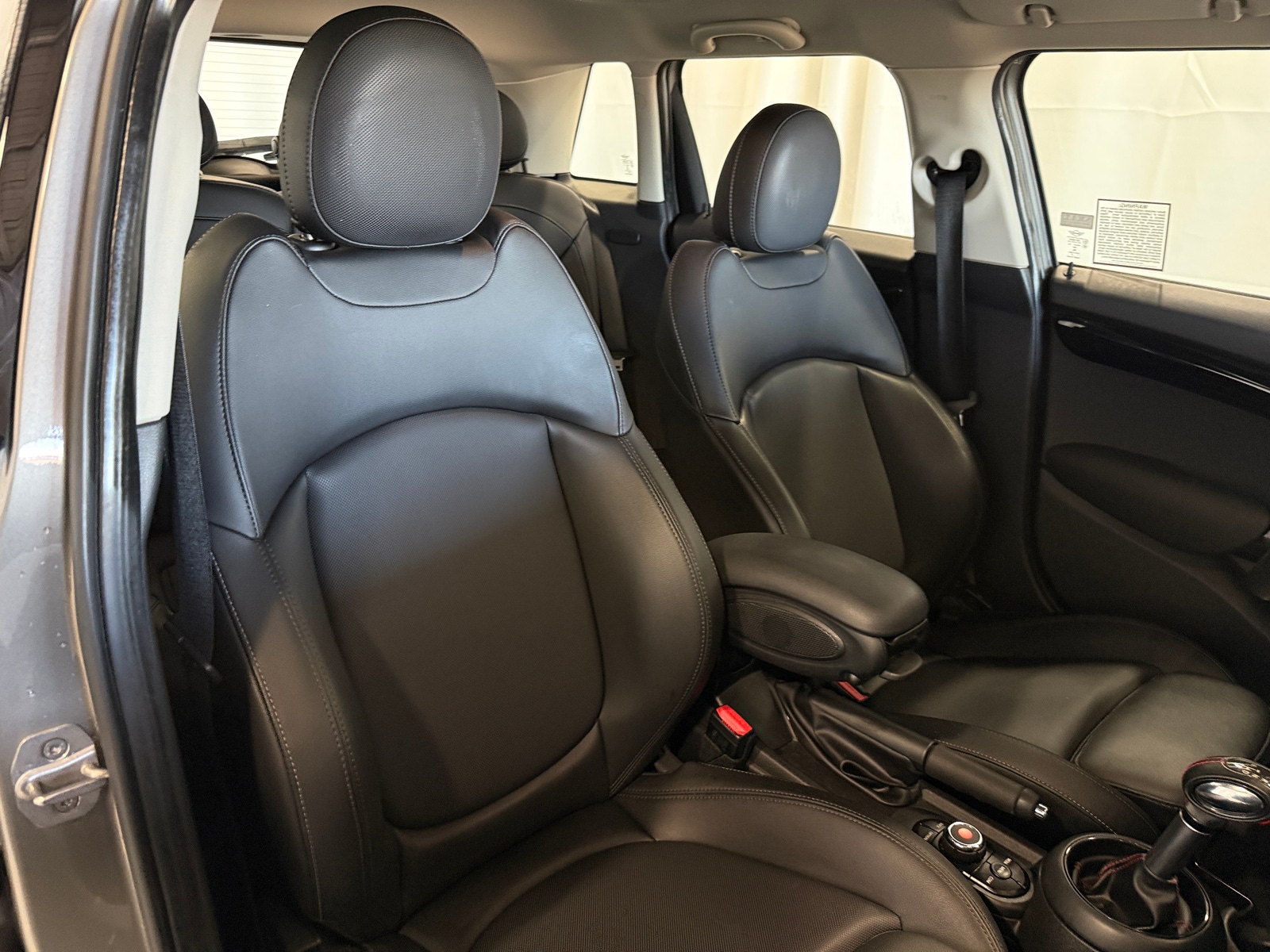 Thumbnail: 2019 MINI Cooper Hardtop - 2