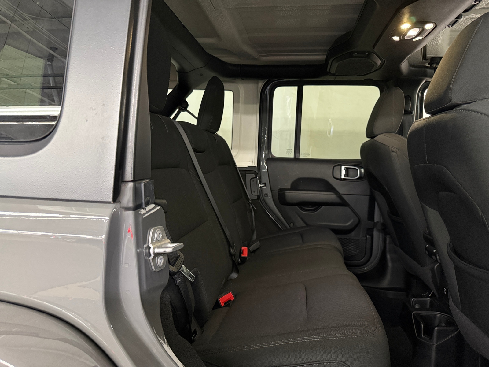 Thumbnail: 2020 Jeep Wrangler - 6