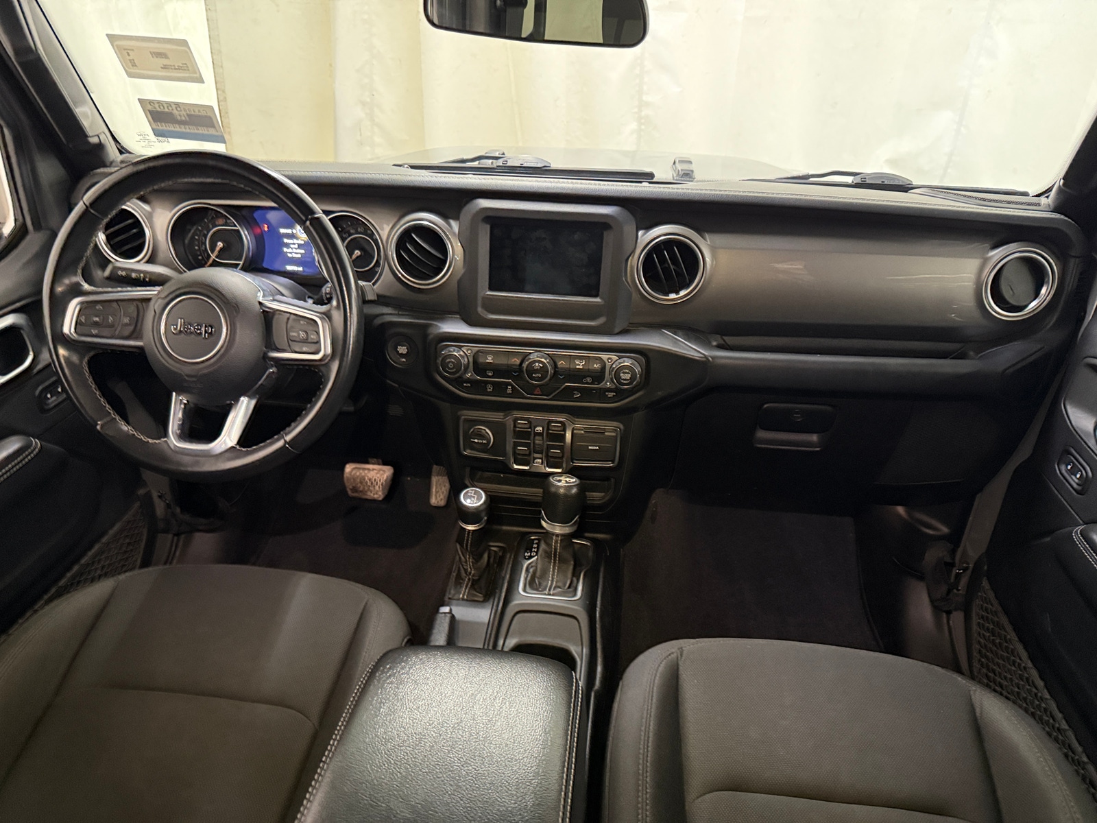 Thumbnail: 2020 Jeep Wrangler - 3