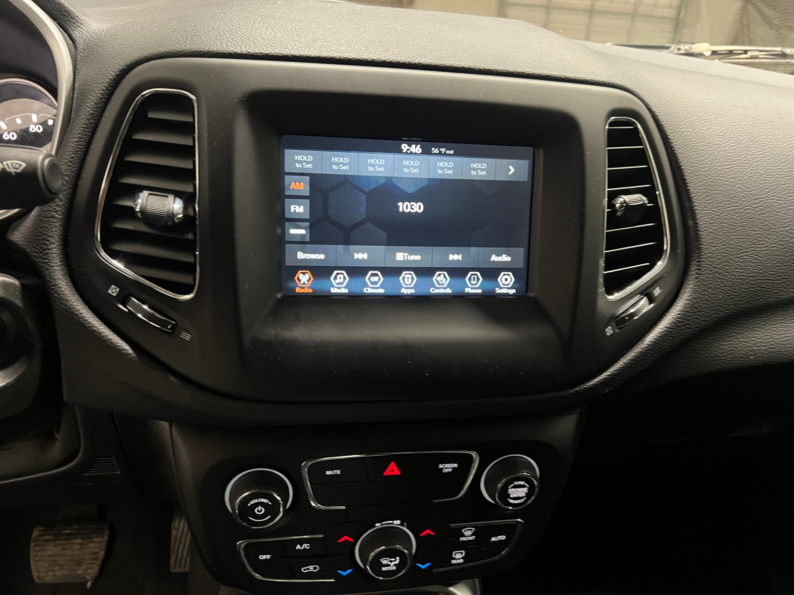 Thumbnail: 2019 Jeep Compass - 3