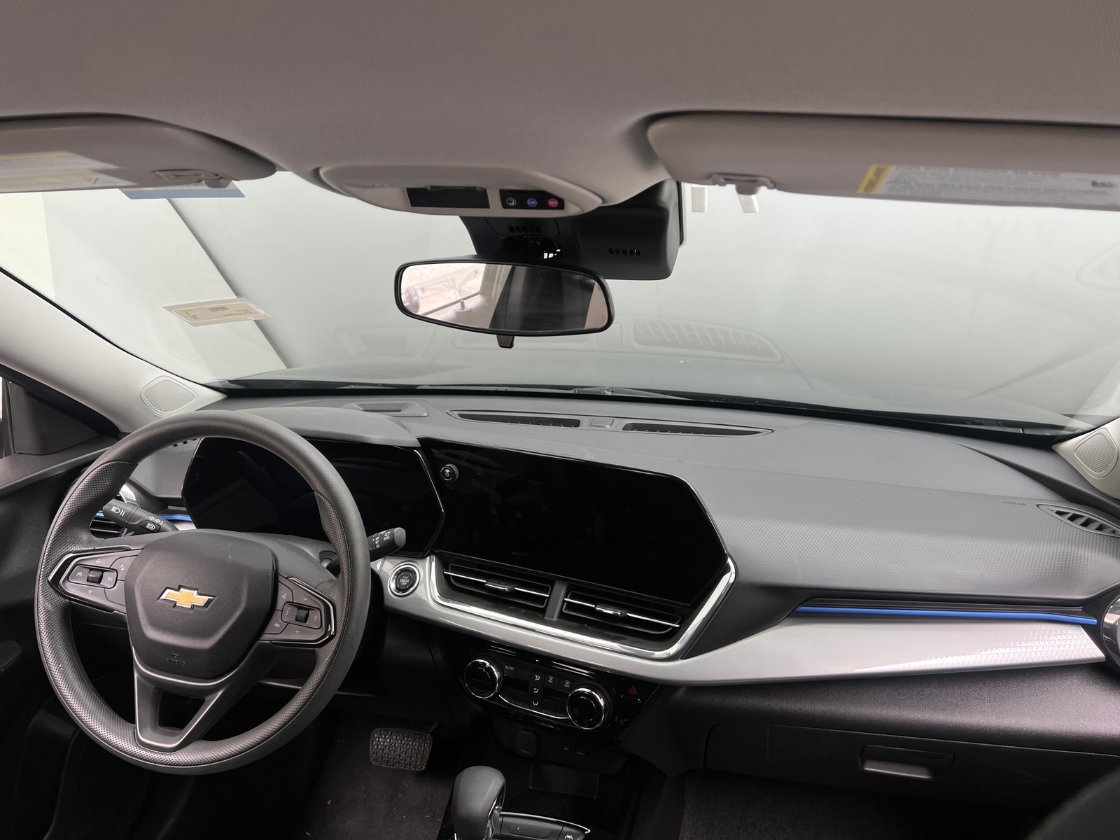 Thumbnail: 2025 Chevrolet Trax - 3