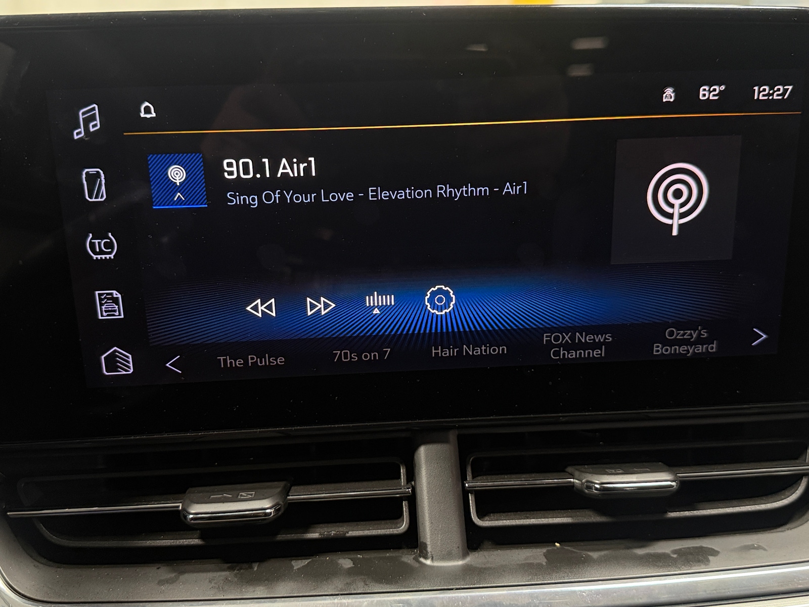 Thumbnail: 2025 Chevrolet Trax - 4