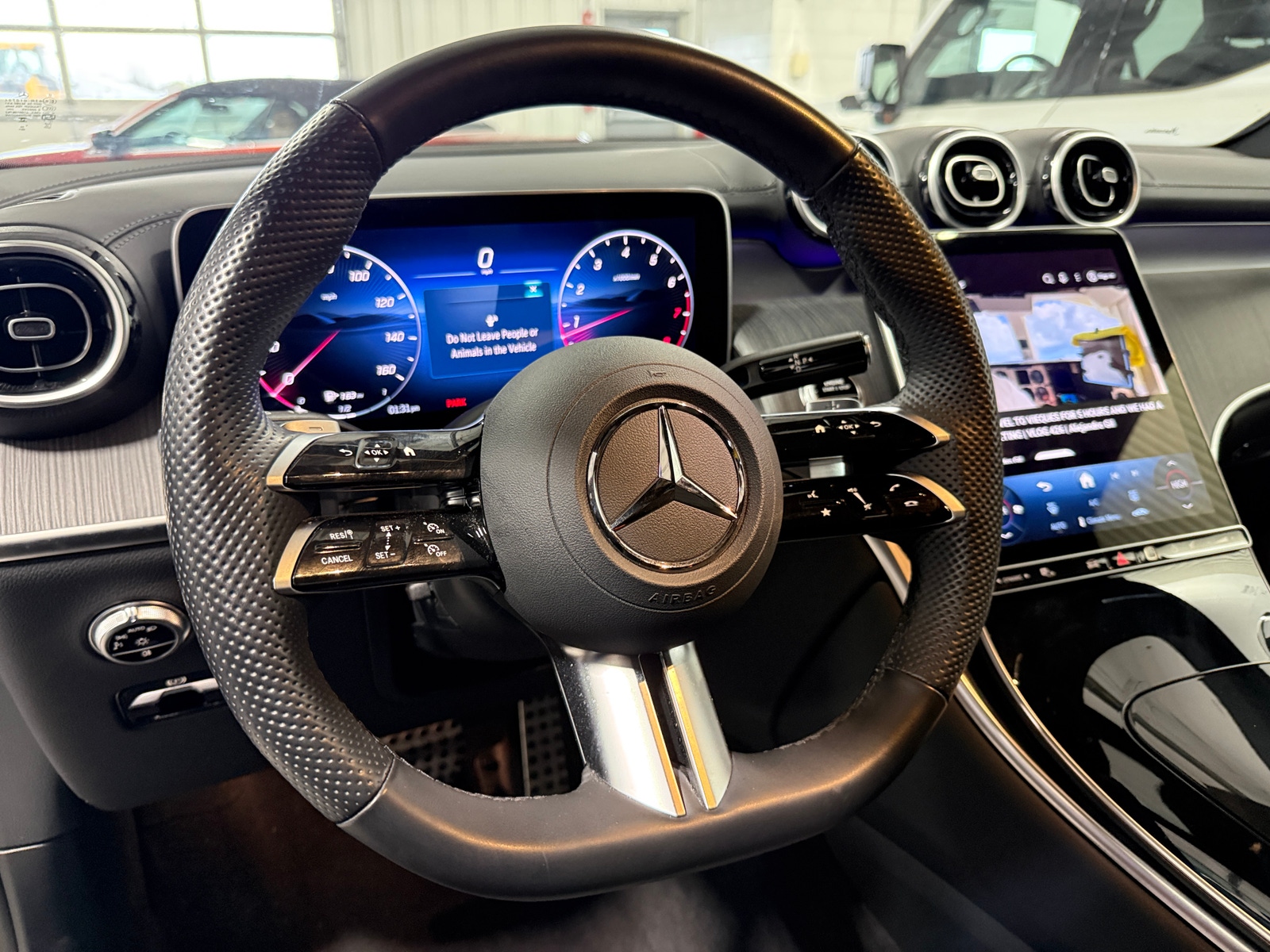 Thumbnail: 2025 Mercedes-Benz GLC - 4