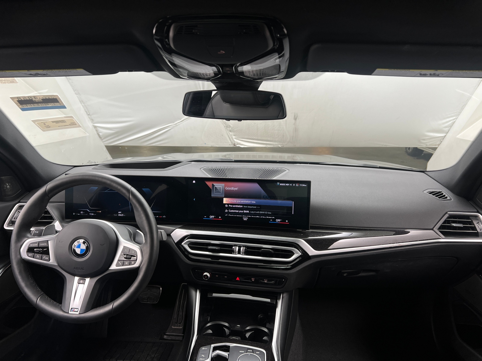 Thumbnail: 2024 BMW 3 Series - 2