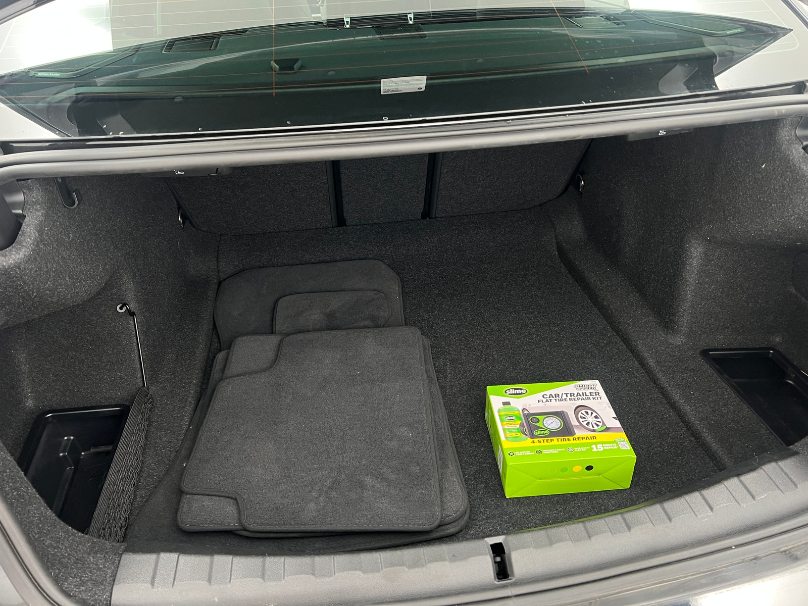 Thumbnail: 2024 BMW 3 Series - 6